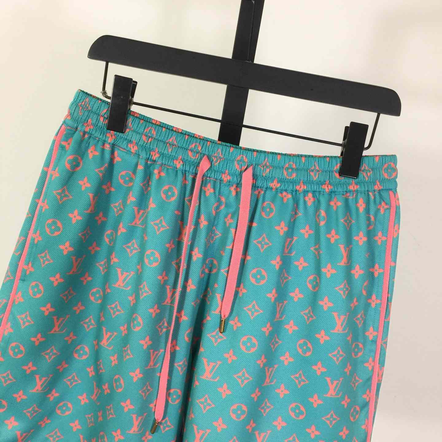 Louis Vuitton Monogram Silk Shorts   1AHVQI - DesignerGu