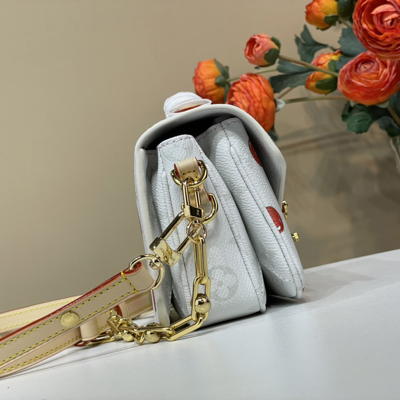 Louis Vuitton LV x TM Pochette Métis East West   M14231 - DesignerGu