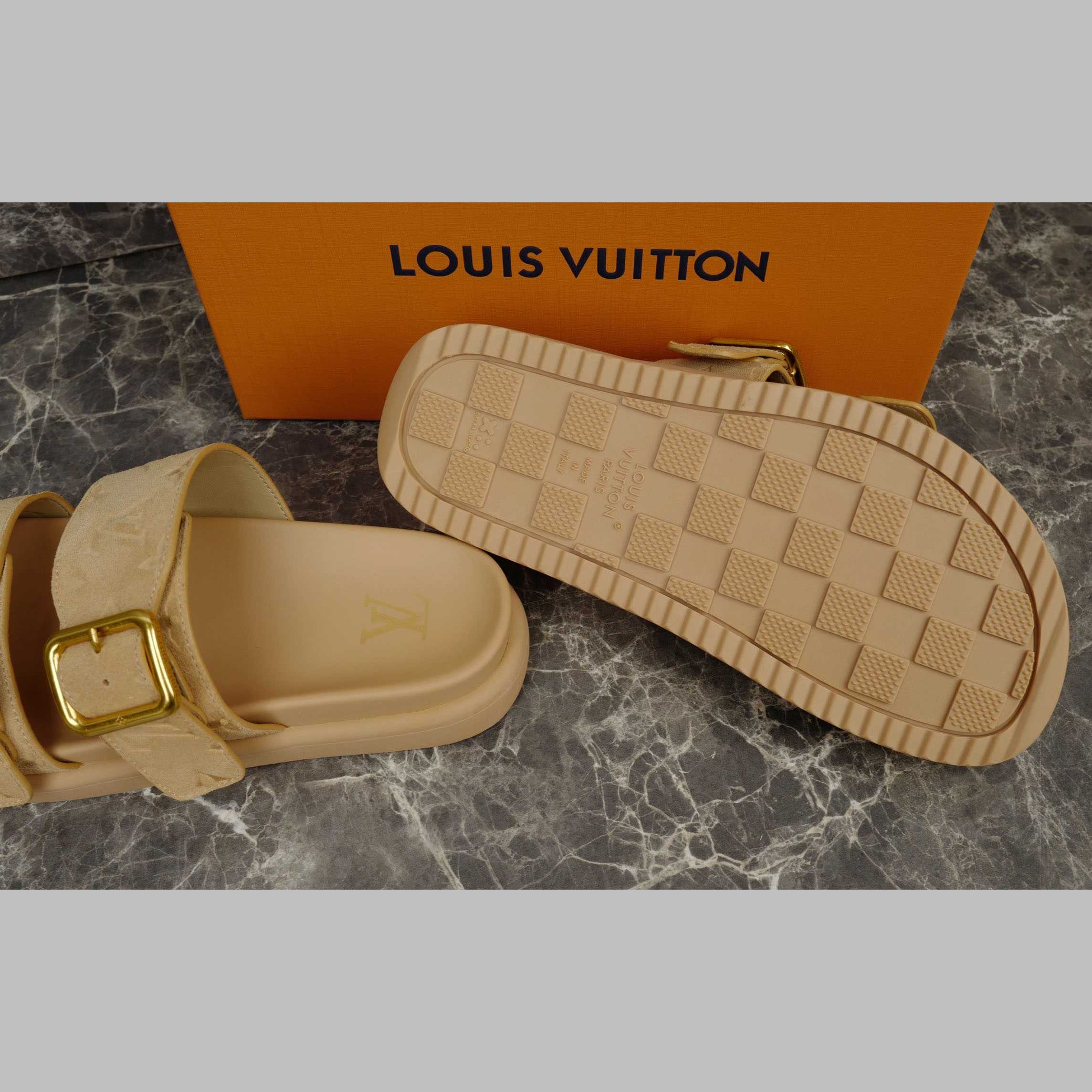 Louis Vuitton LV Venice Mule  1AHSKJ - DesignerGu