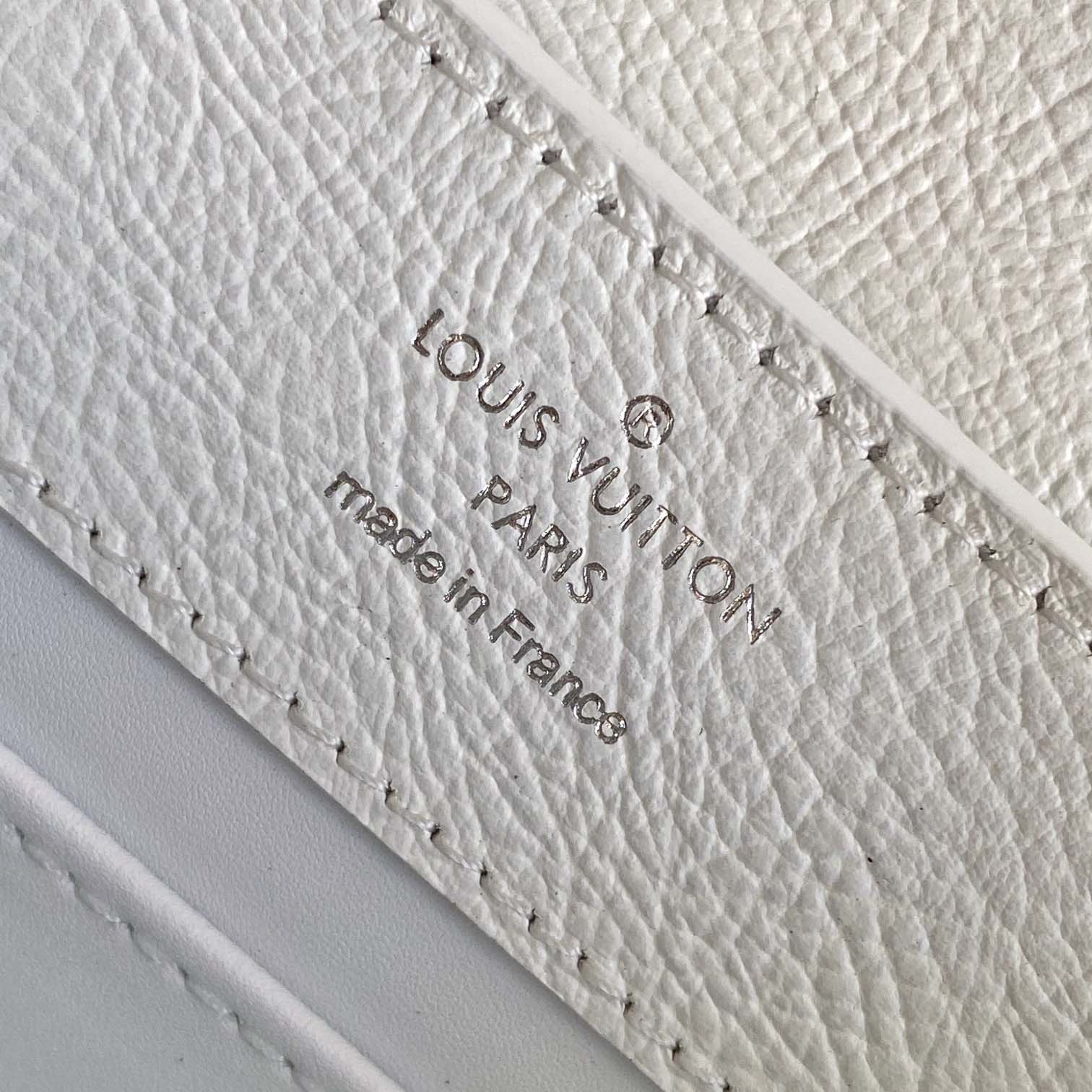 Louis Vuitton Capucines  21x14x8CM  M83116  - DesignerGu