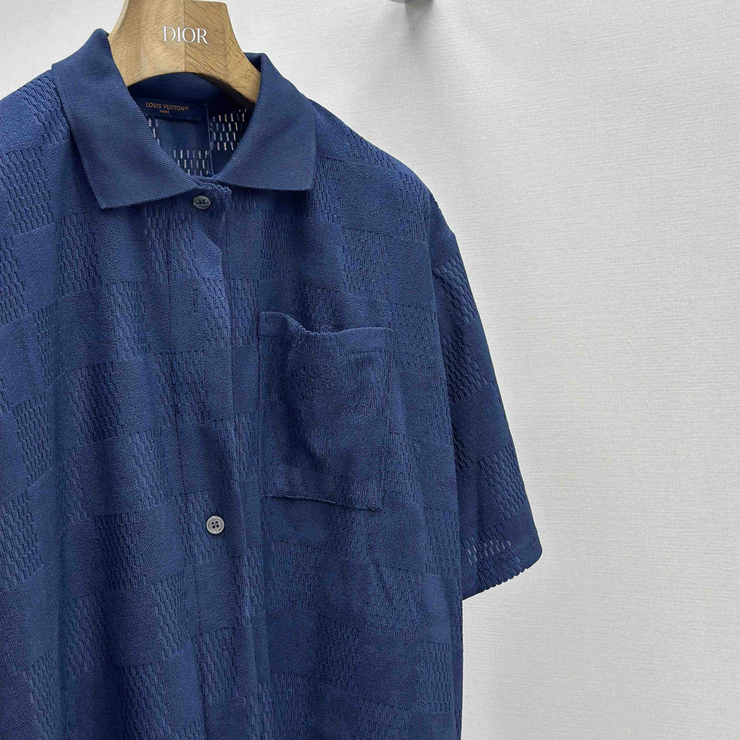 Louis Vuitton Damier French Terry Short-Sleeved Cotton-Blend Shirt   1AGK51 - DesignerGu