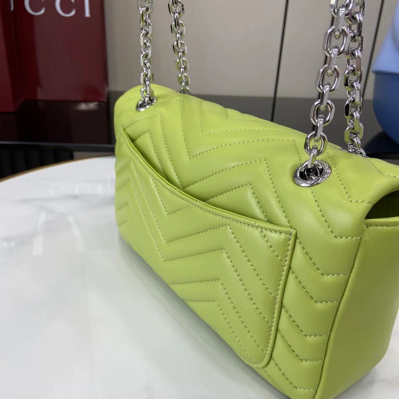 Gucci GG Marmont Medium Shoulder Bag - DesignerGu