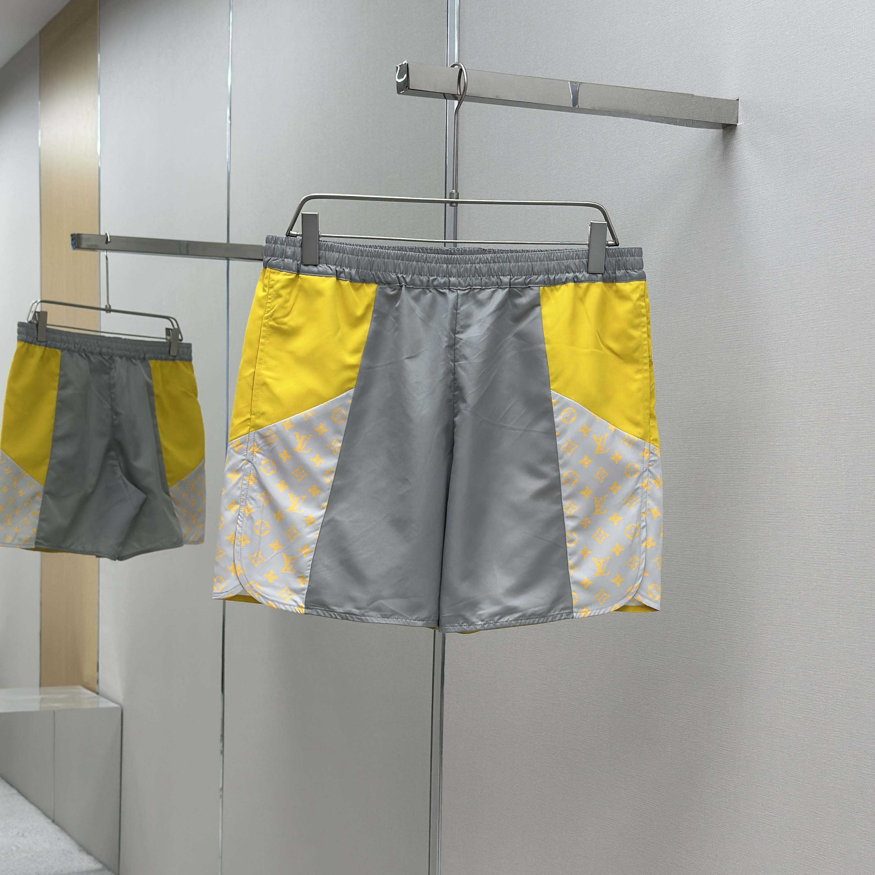 Louis Vuitton Monogram Track Shorts   1AHVQW - DesignerGu