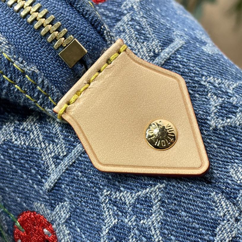 Louis Vuitton LV x TM Cosmetic Pouch GM   M13893 - DesignerGu