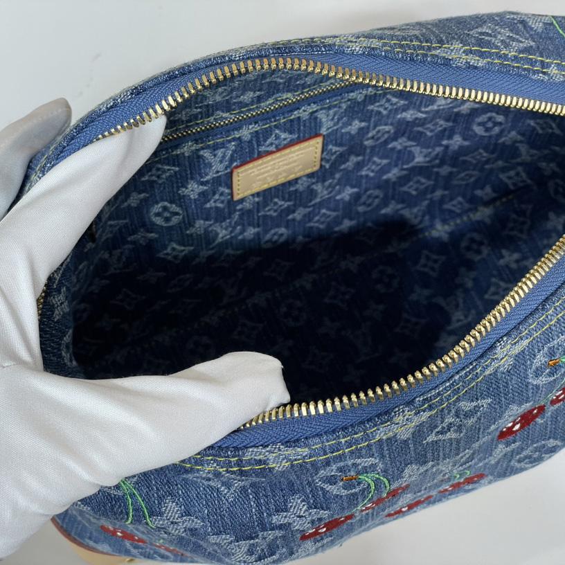 Louis Vuitton LV x TM Cosmetic Pouch GM   M13893 - DesignerGu