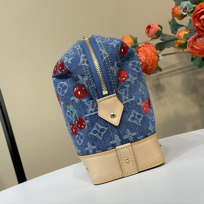 Louis Vuitton LV x TM Cosmetic Pouch GM   M13893 - DesignerGu