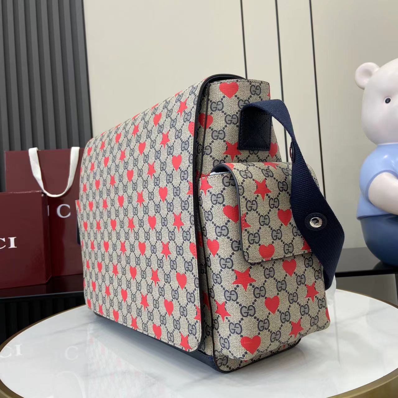Gucci Large Changing Bag - DesignerGu