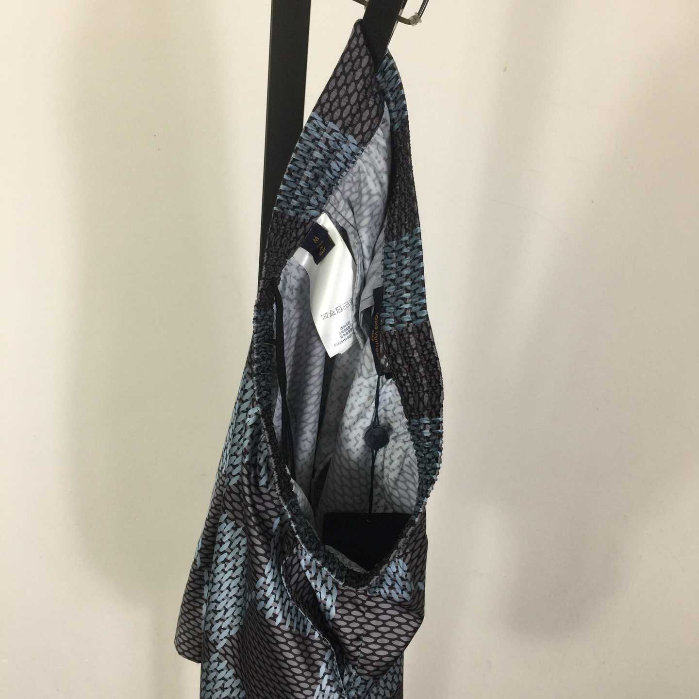 Louis Vuitton Damier Silk Shorts   1AHVT9 - DesignerGu