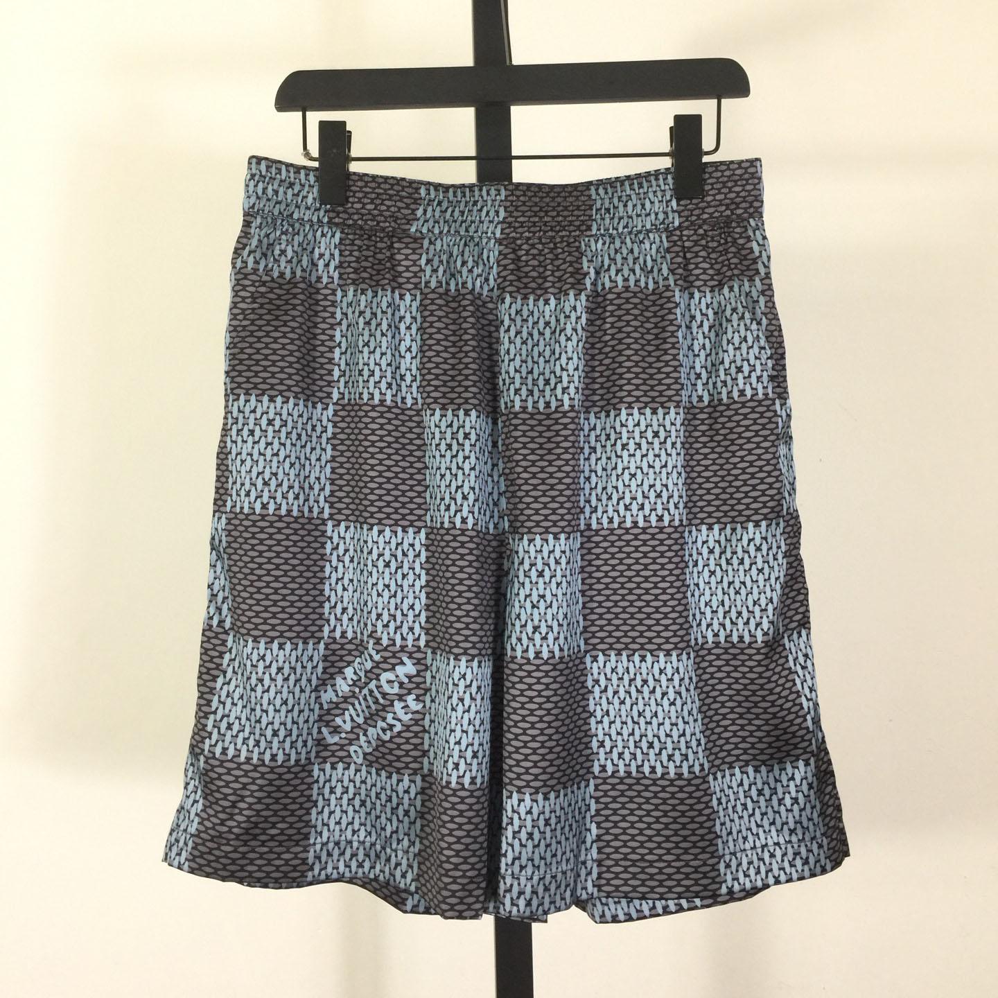 Louis Vuitton Damier Silk Shorts   1AHVT9 - DesignerGu
