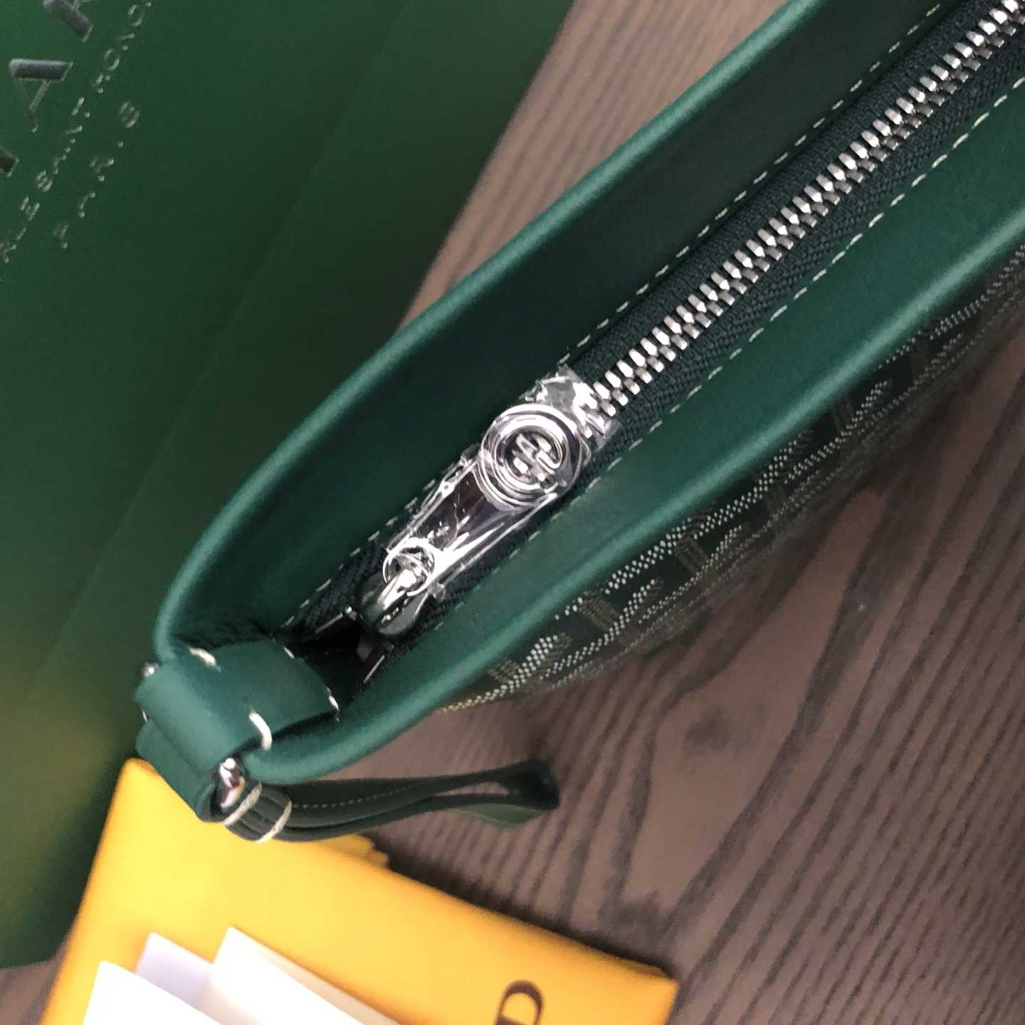 Goyard Conti Pouch - DesignerGu