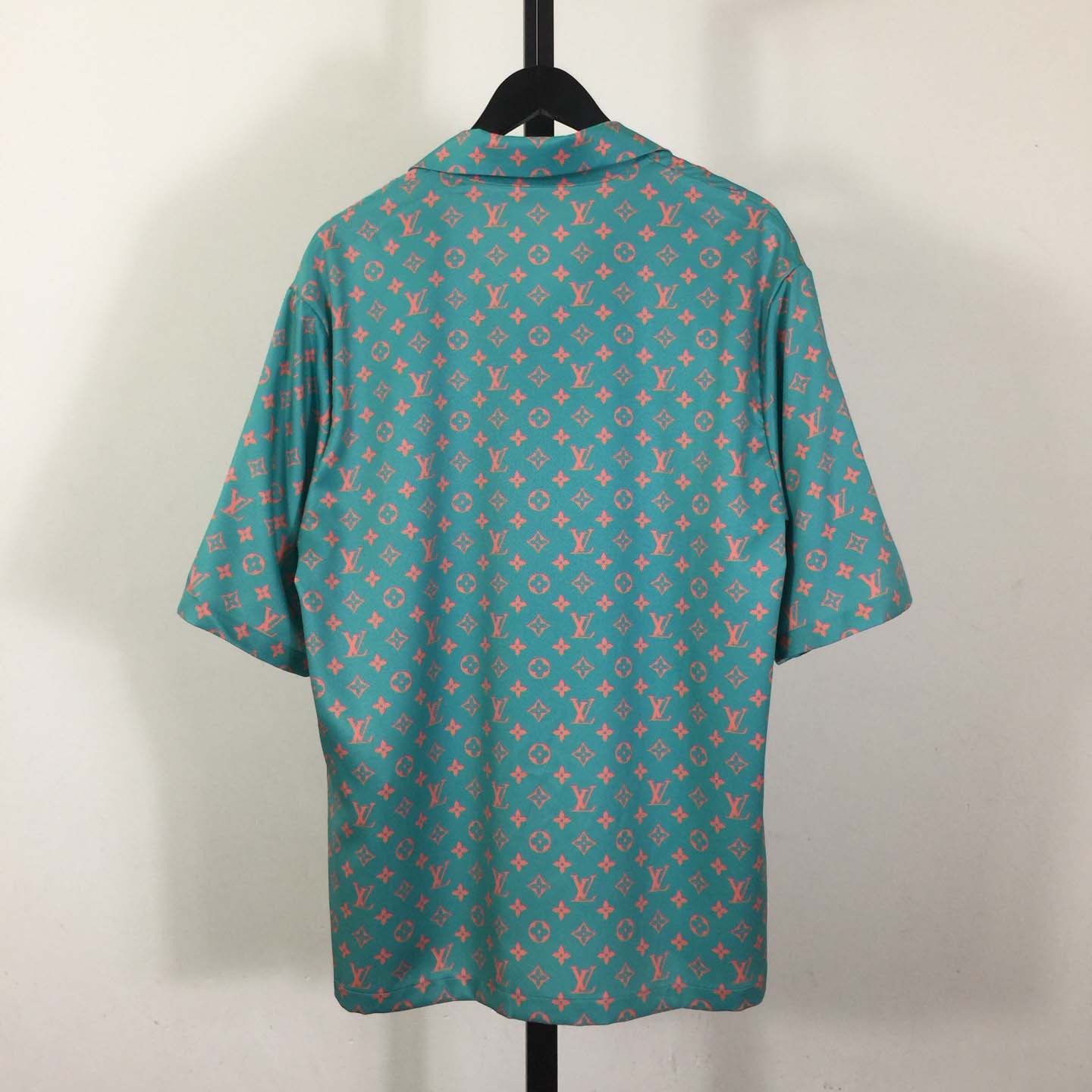 Louis Vuitton Monogram Short-Sleeved Silk Shirt   1AHVU7 - DesignerGu