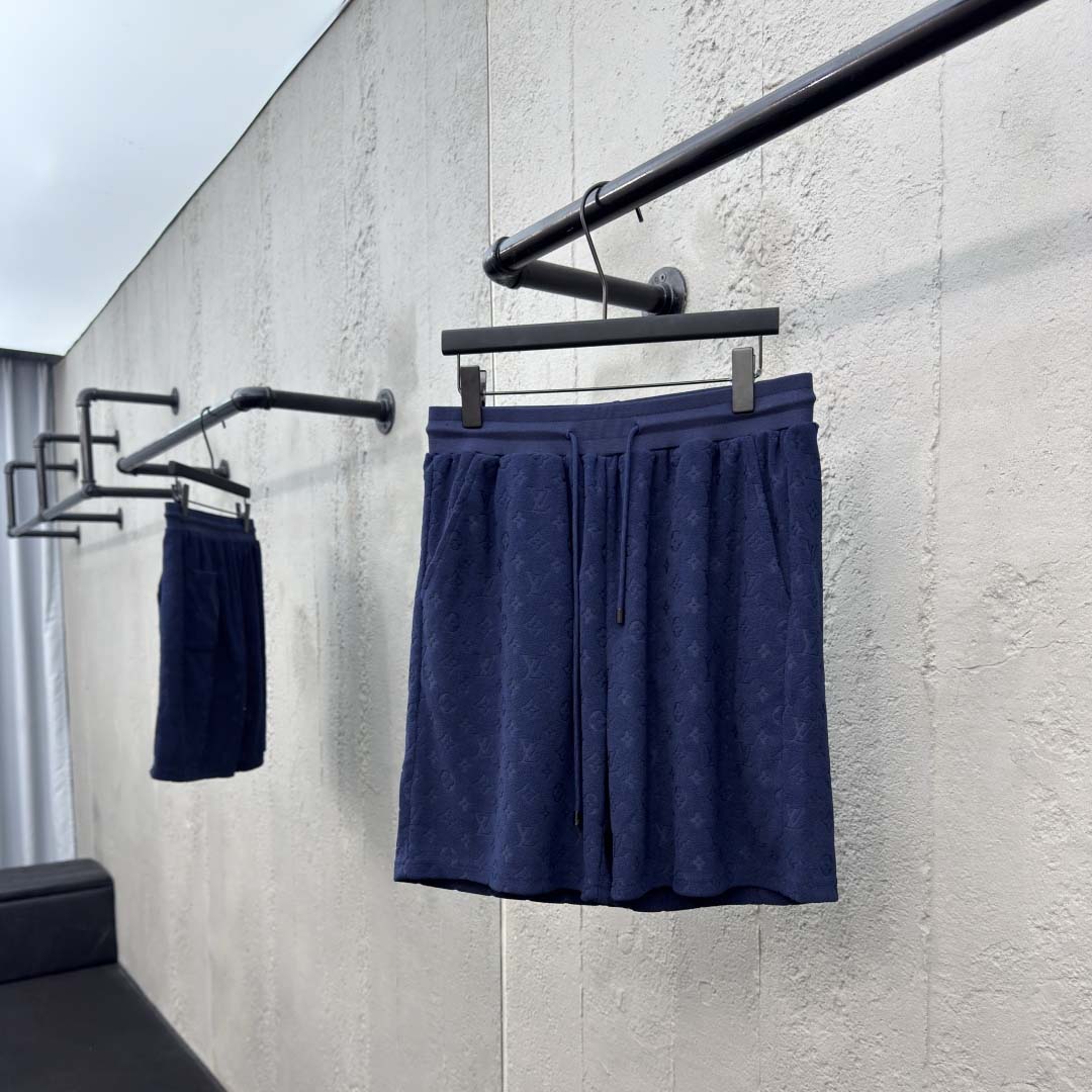 Louis Vuitton Monogram French Terry Shorts   1AHUX6 - DesignerGu