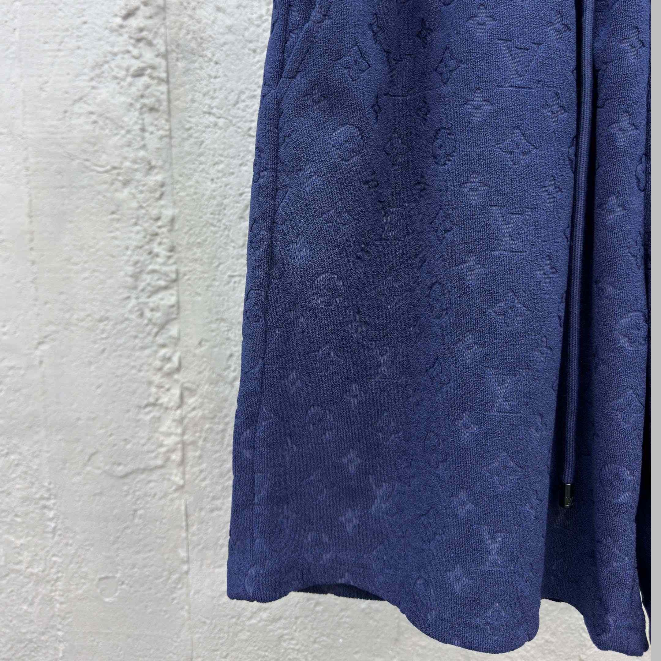 Louis Vuitton Monogram French Terry Shorts   1AHUX6 - DesignerGu