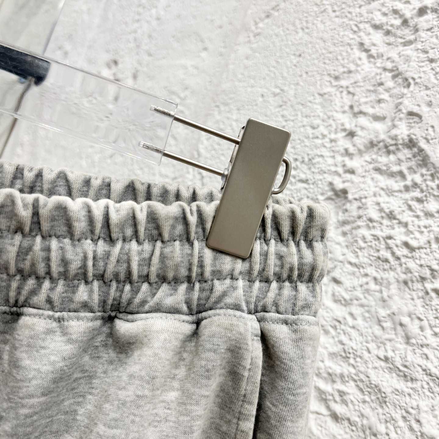 Prada Shorts    - DesignerGu