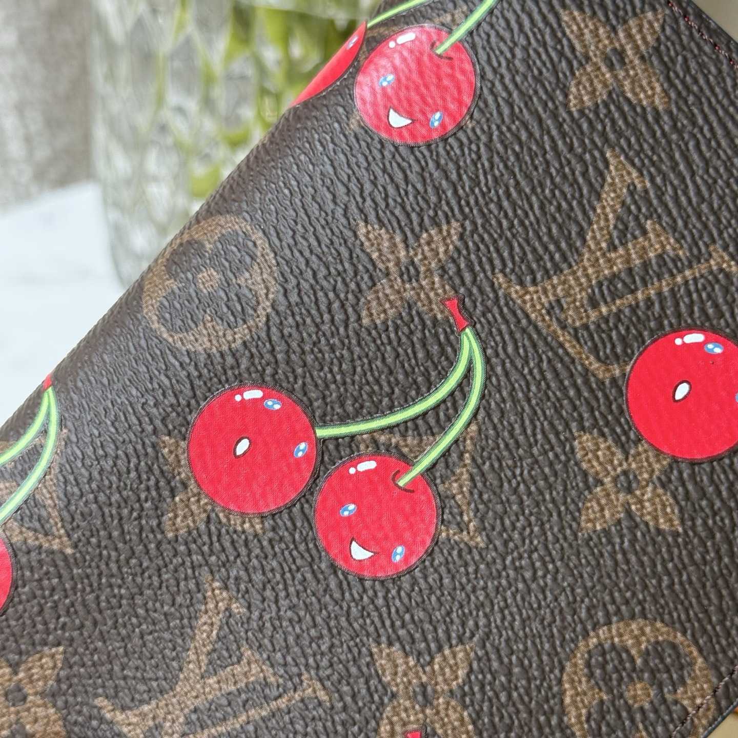 Louis Vuitton LV x TM Passport Cover   M13424 - DesignerGu