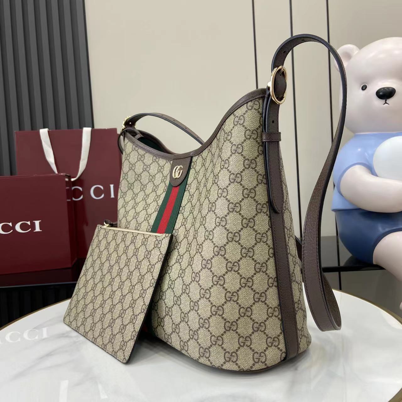 Gucci Ophidia Large Soulder Bag - DesignerGu