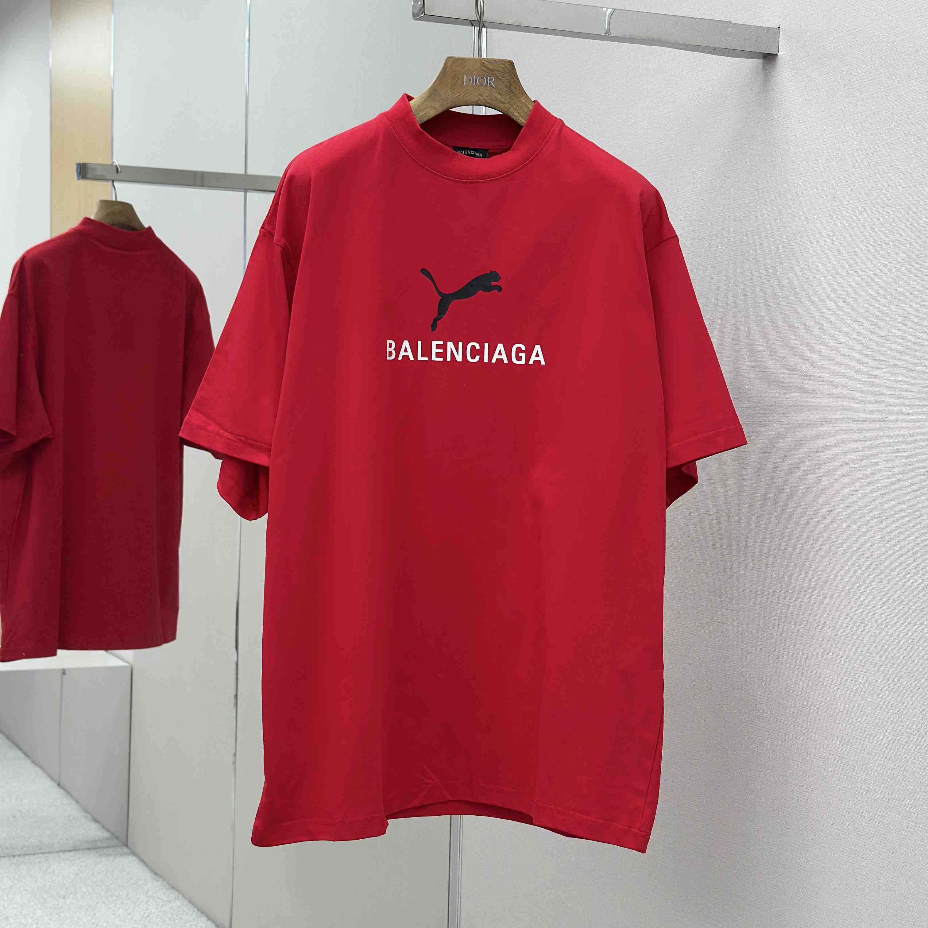 Balenciaga I PUMA Oversized T-Shirt in Red Dry Jersey - DesignerGu