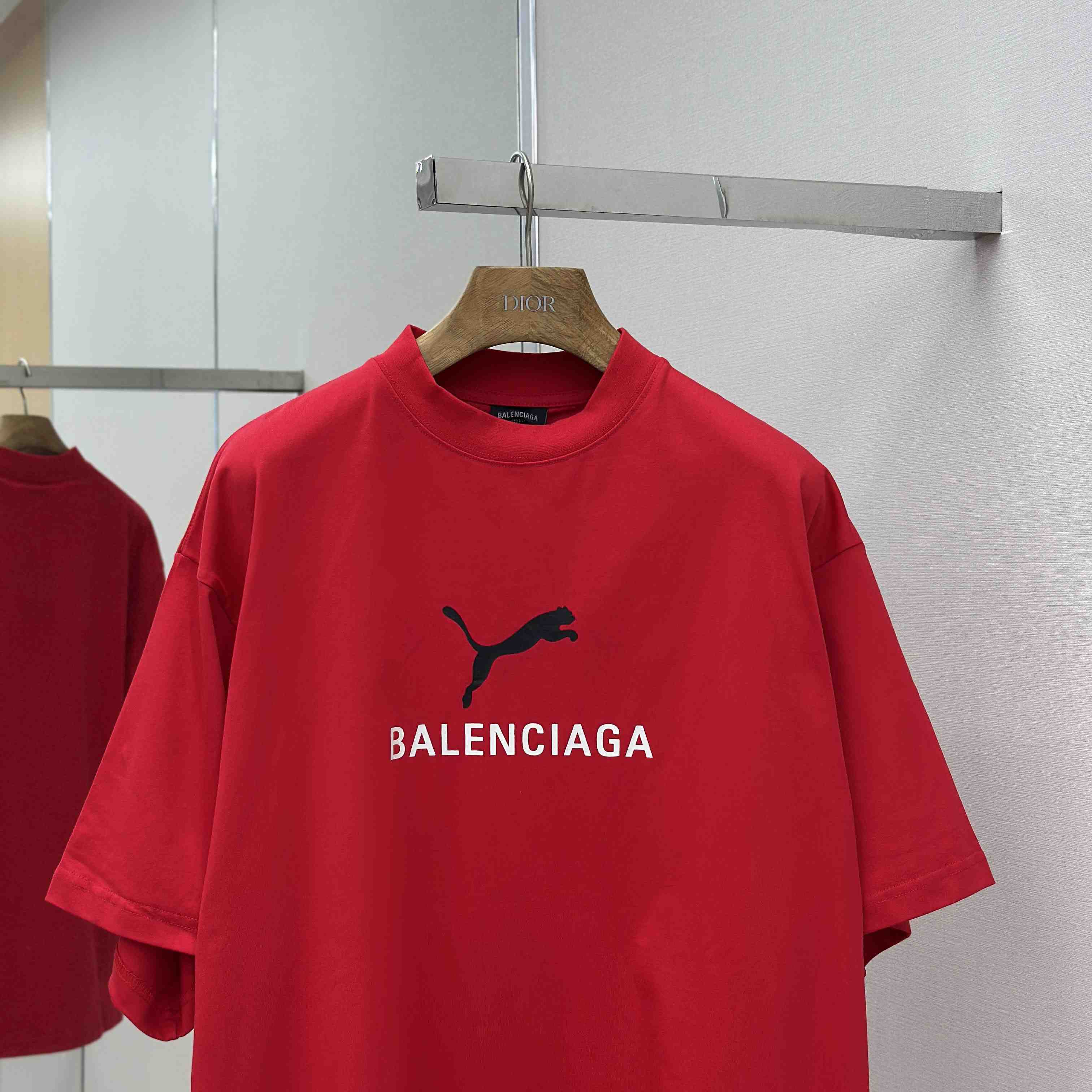 Balenciaga I PUMA Oversized T-Shirt in Red Dry Jersey - DesignerGu