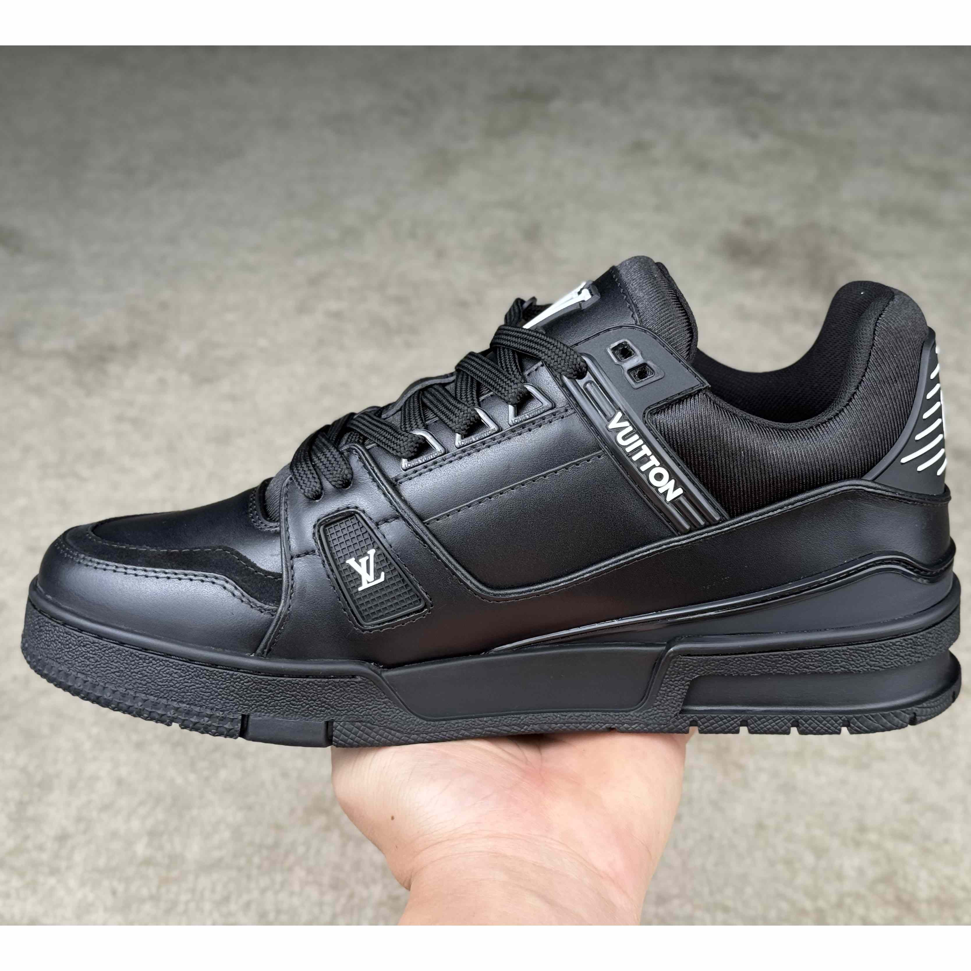 Louis Vuitton LV Trainer Sneaker   1AIKRX - DesignerGu