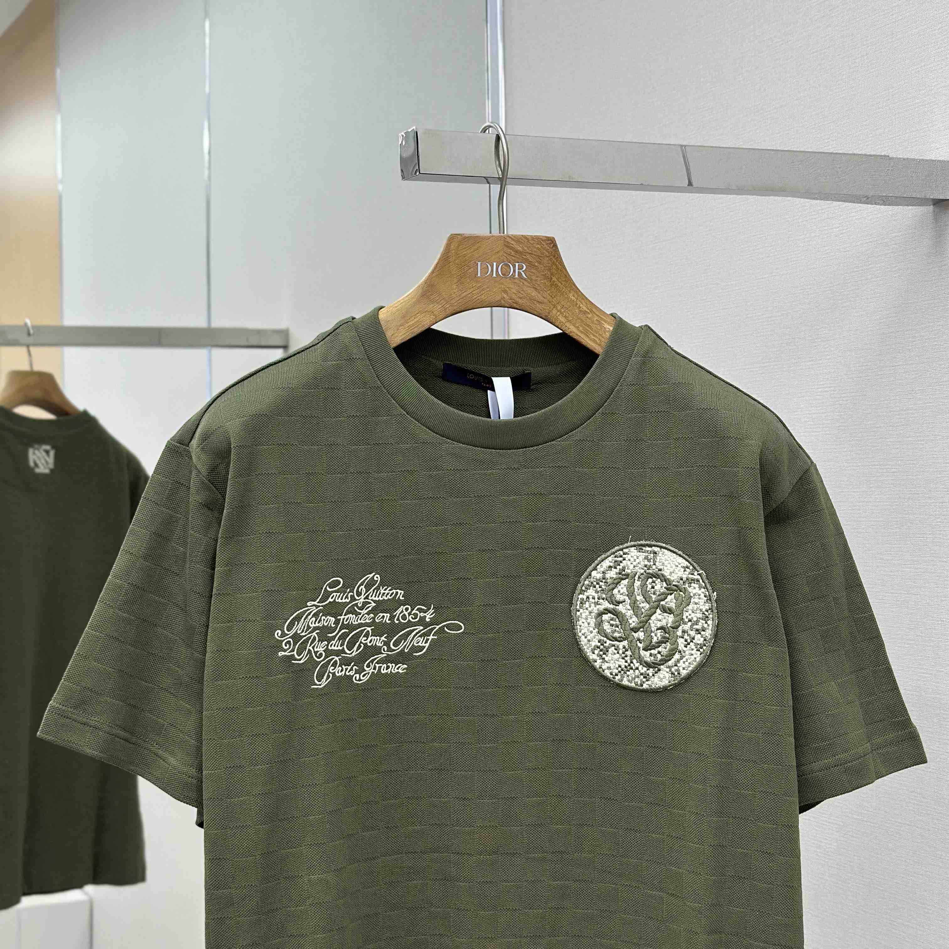 Louis Vuitton Damier Pique T-Shirt   1AGKLH - DesignerGu