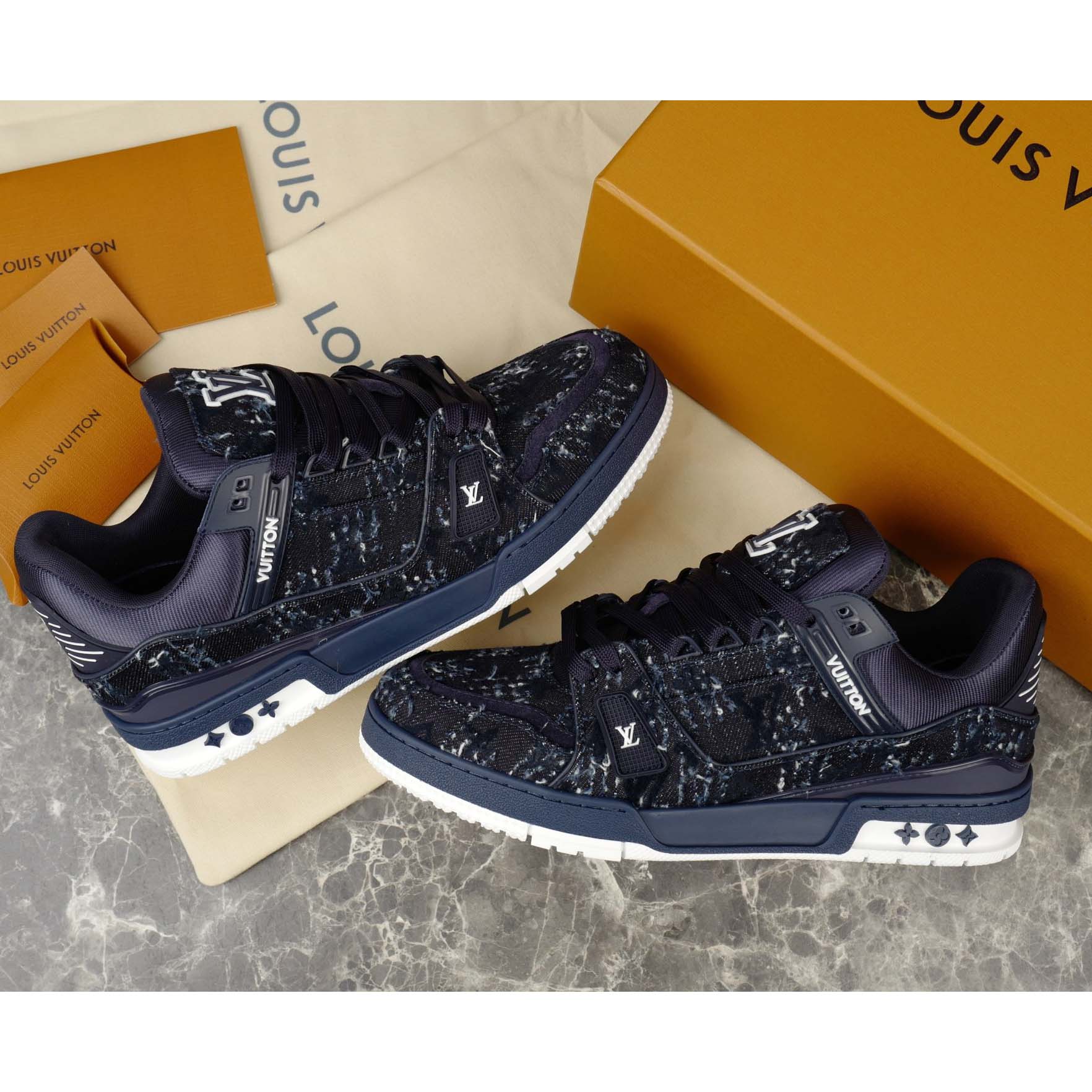 Louis Vuitton LV Trainer Sneaker   1AHWTF - DesignerGu