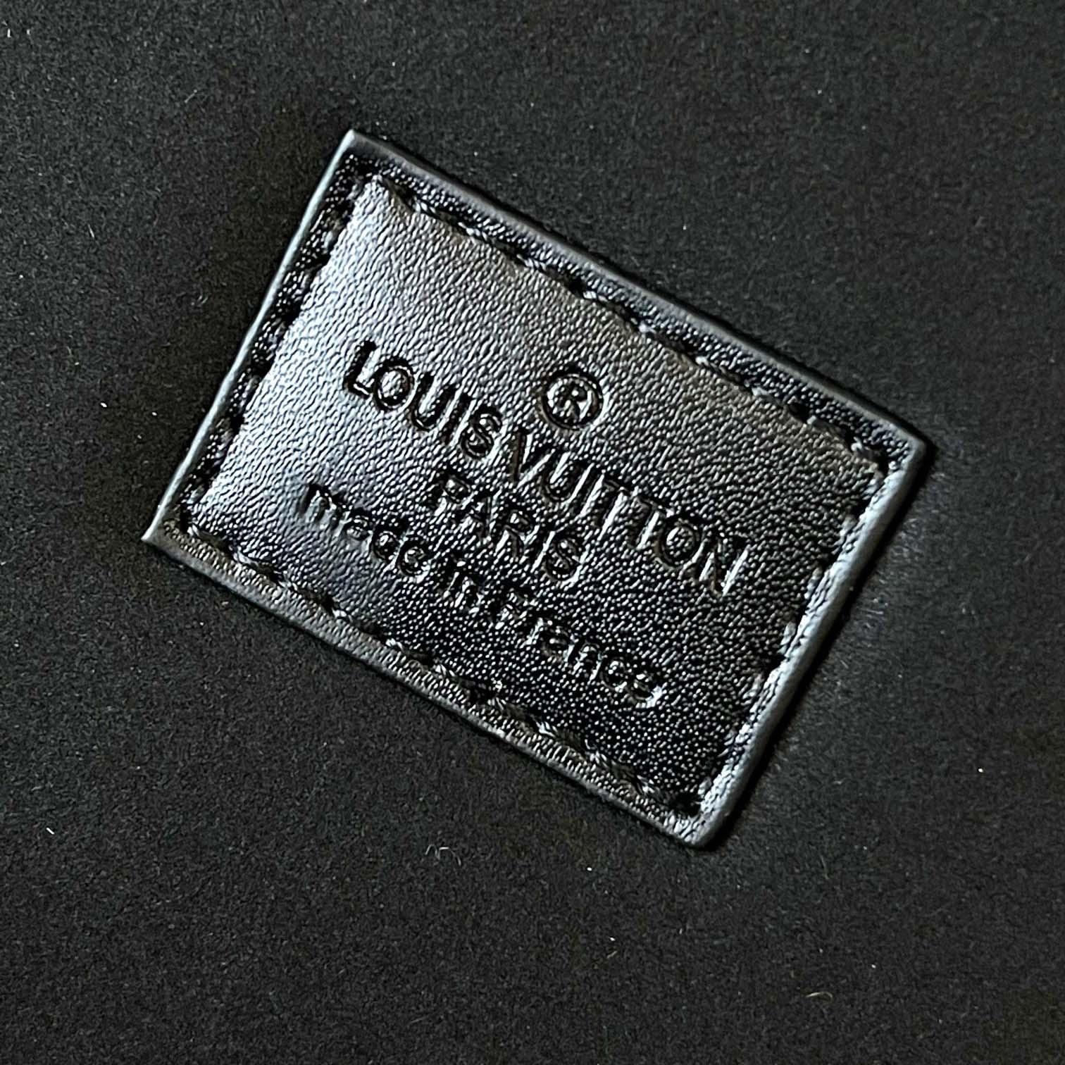 Louis Vuitton Coffret 8 Montres   - DesignerGu