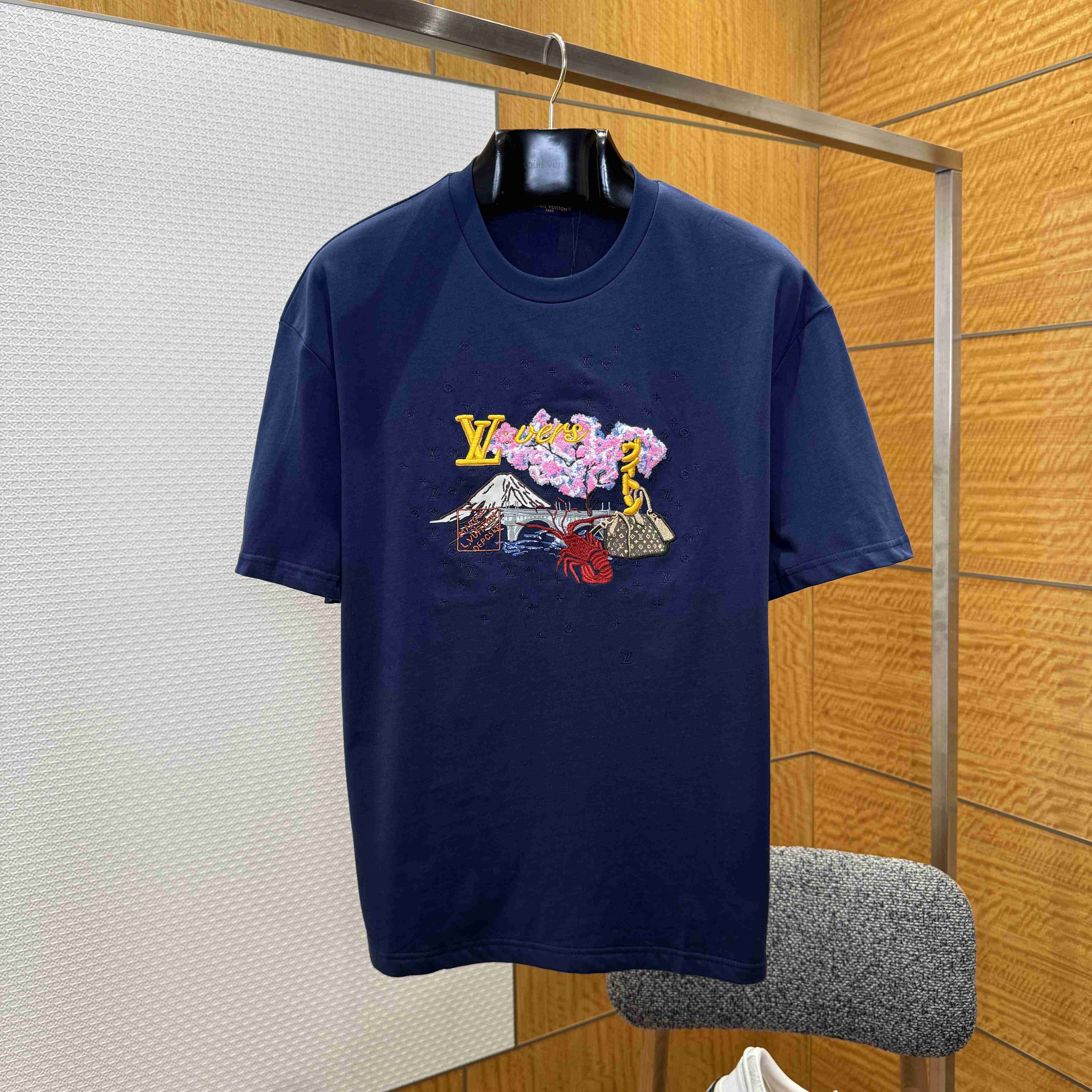 Louis Vuitton Embroidered T-Shirt   1AIMKV - DesignerGu