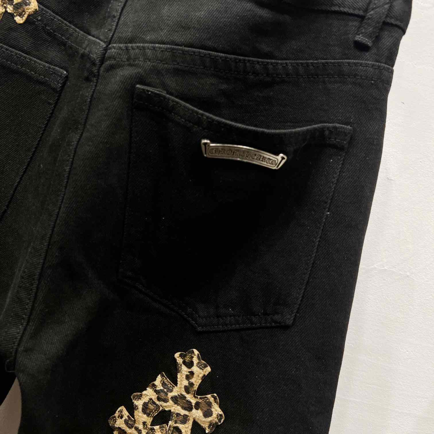 Chrome Hearts Cross Jeans - DesignerGu