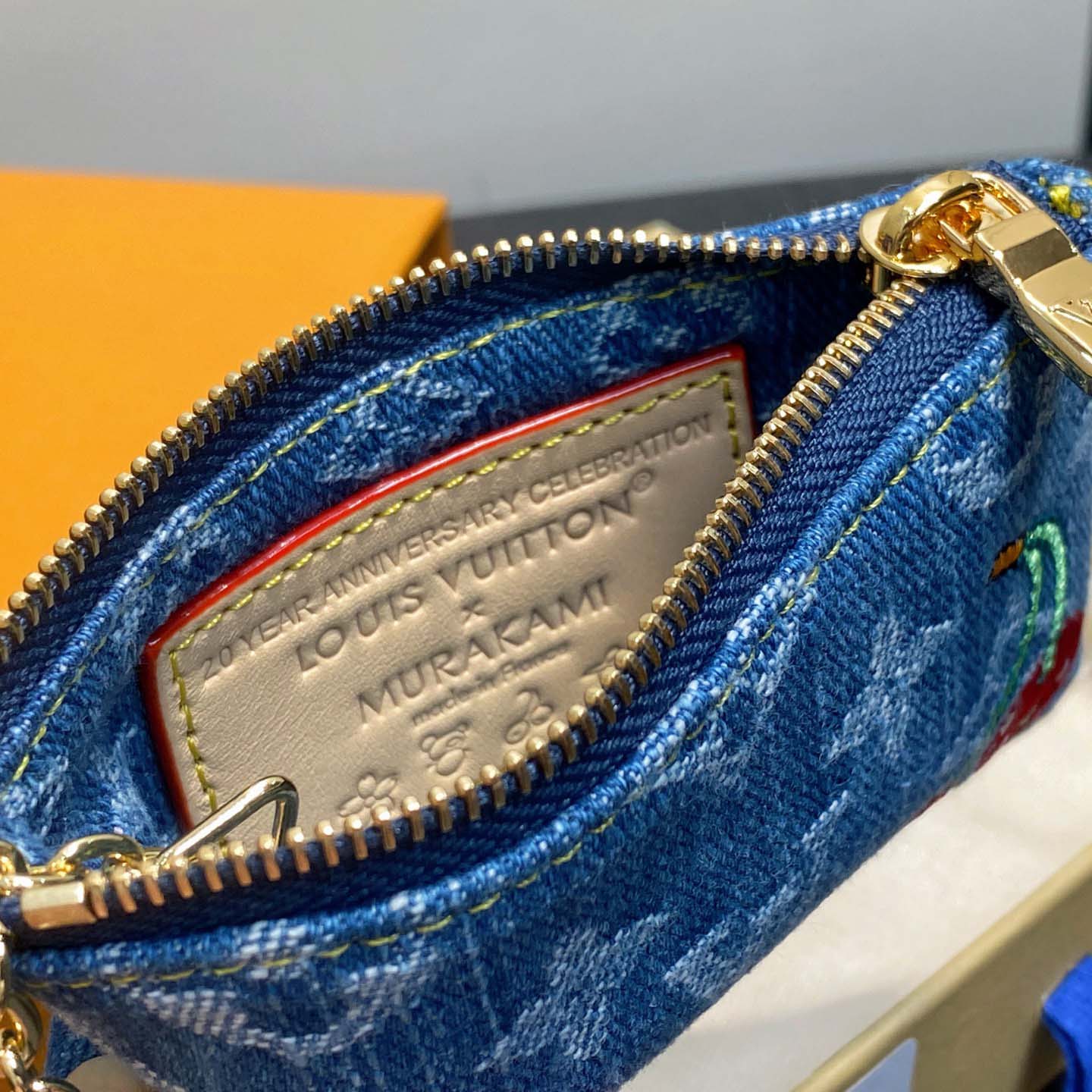 Louis Vuitton LV x TM Key Pouch   M14938 - DesignerGu