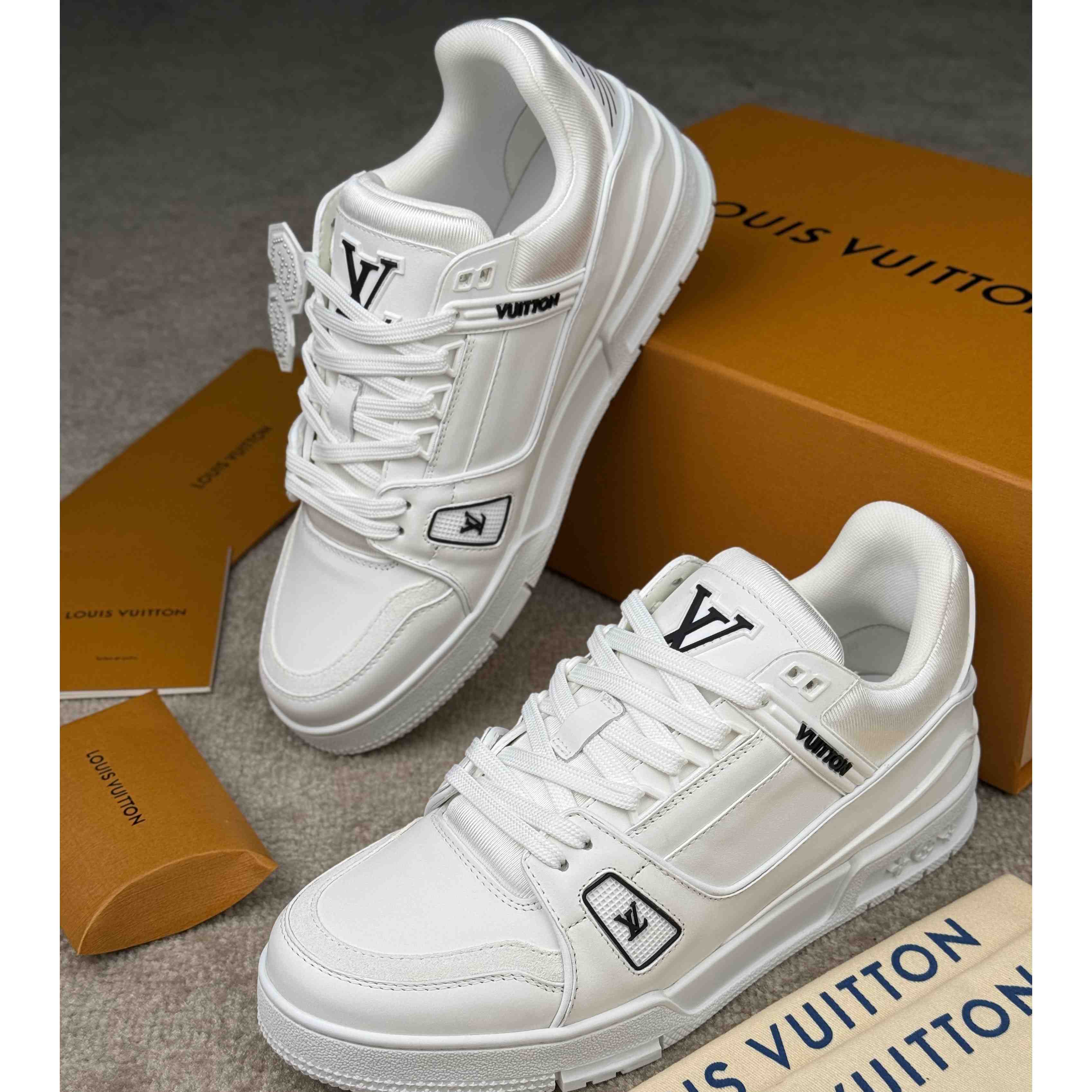 Louis Vuitton LV Trainer Sneaker   1AIKRA - DesignerGu