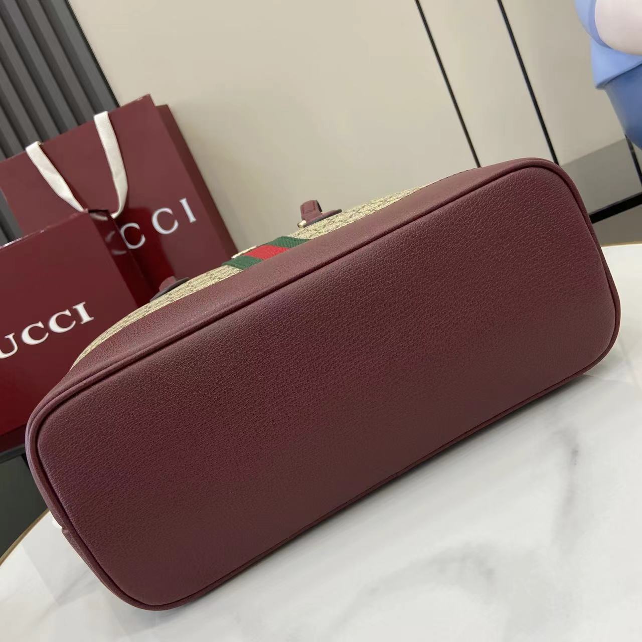 Gucci Ophidia Medium Tote Bag - DesignerGu