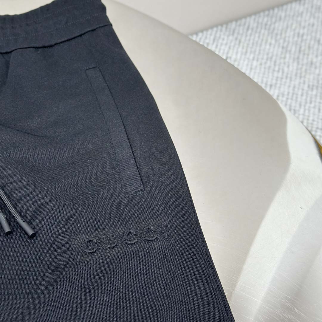 Gucci Cotton Pants - DesignerGu