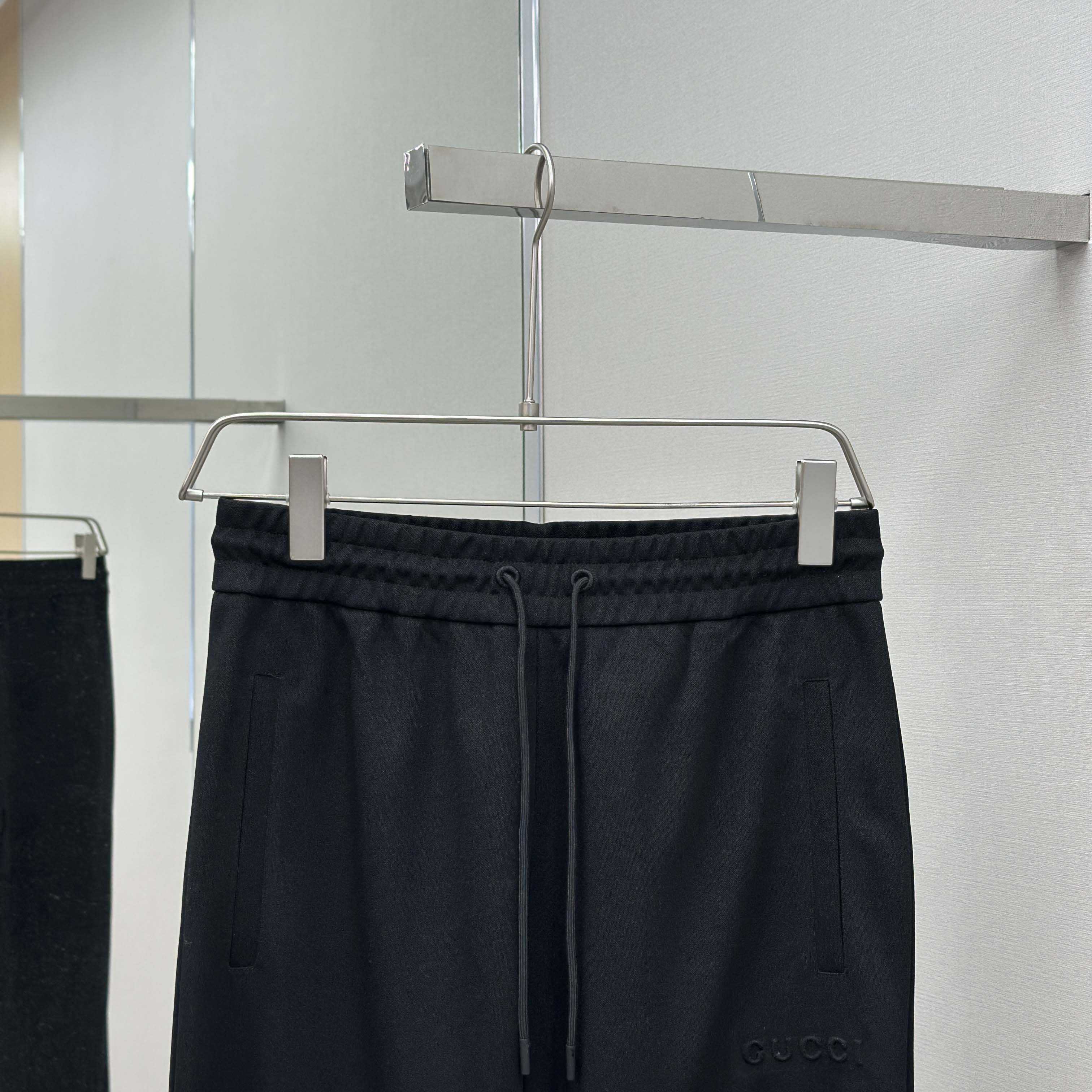 Gucci Cotton Pants - DesignerGu