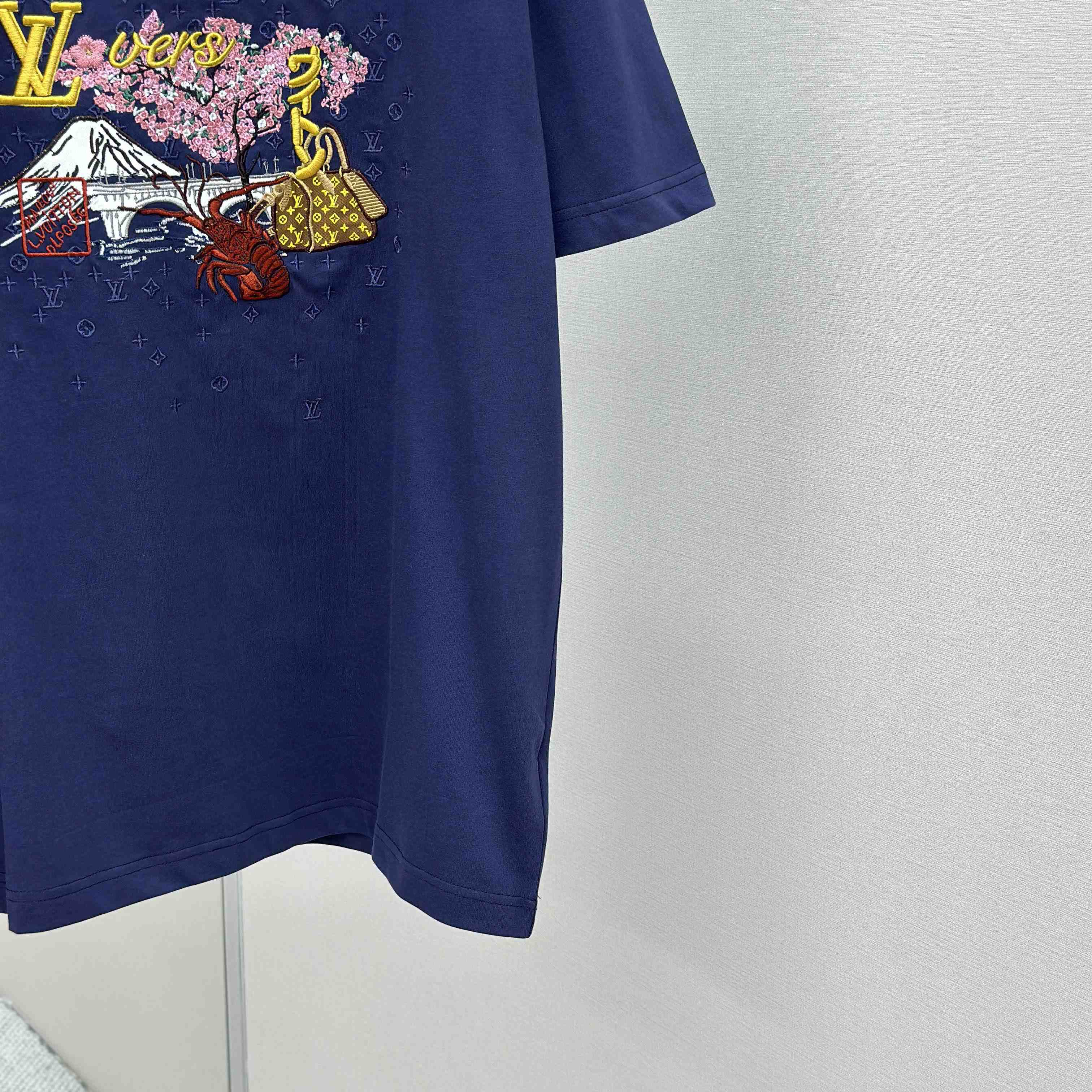 Louis Vuitton Embroidered T-Shirt   1AIMKV - DesignerGu