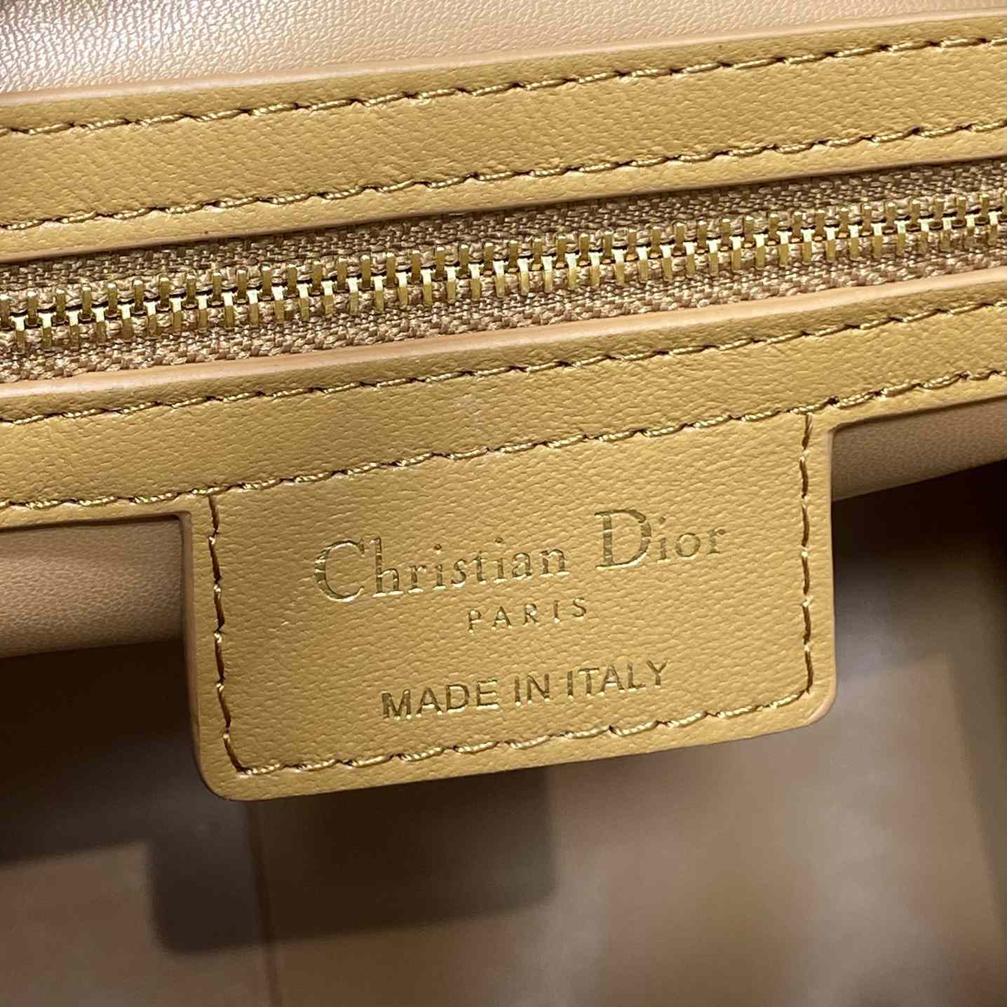 Dior Medium D-Motion Bag  - DesignerGu