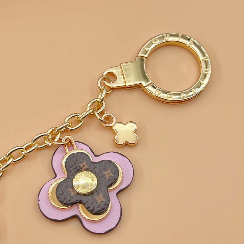 Louis Vuitton Blooming Flowers Chain Bag Charm   M01414 - DesignerGu