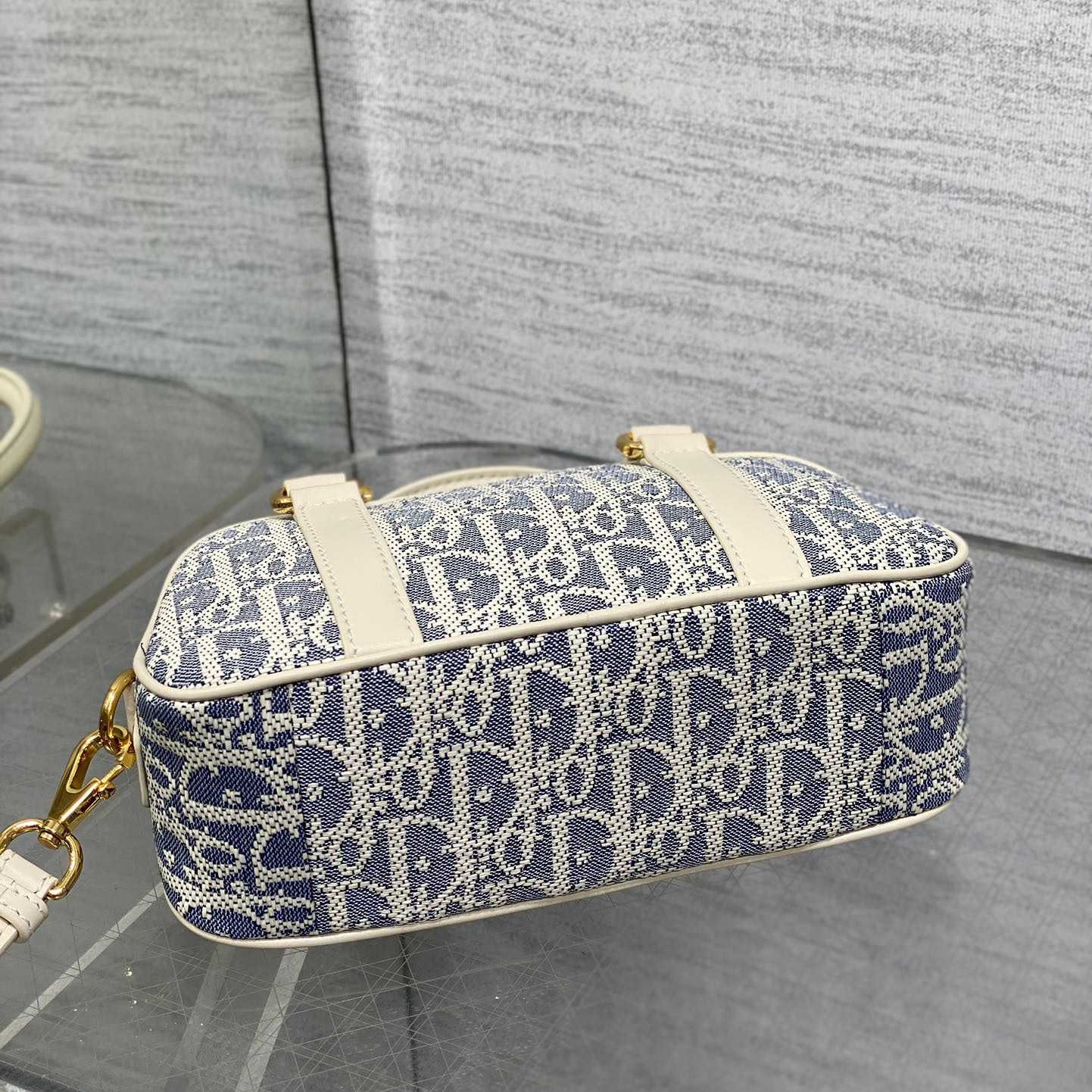 Dior D-Vibe East-West Nano Bag  - DesignerGu