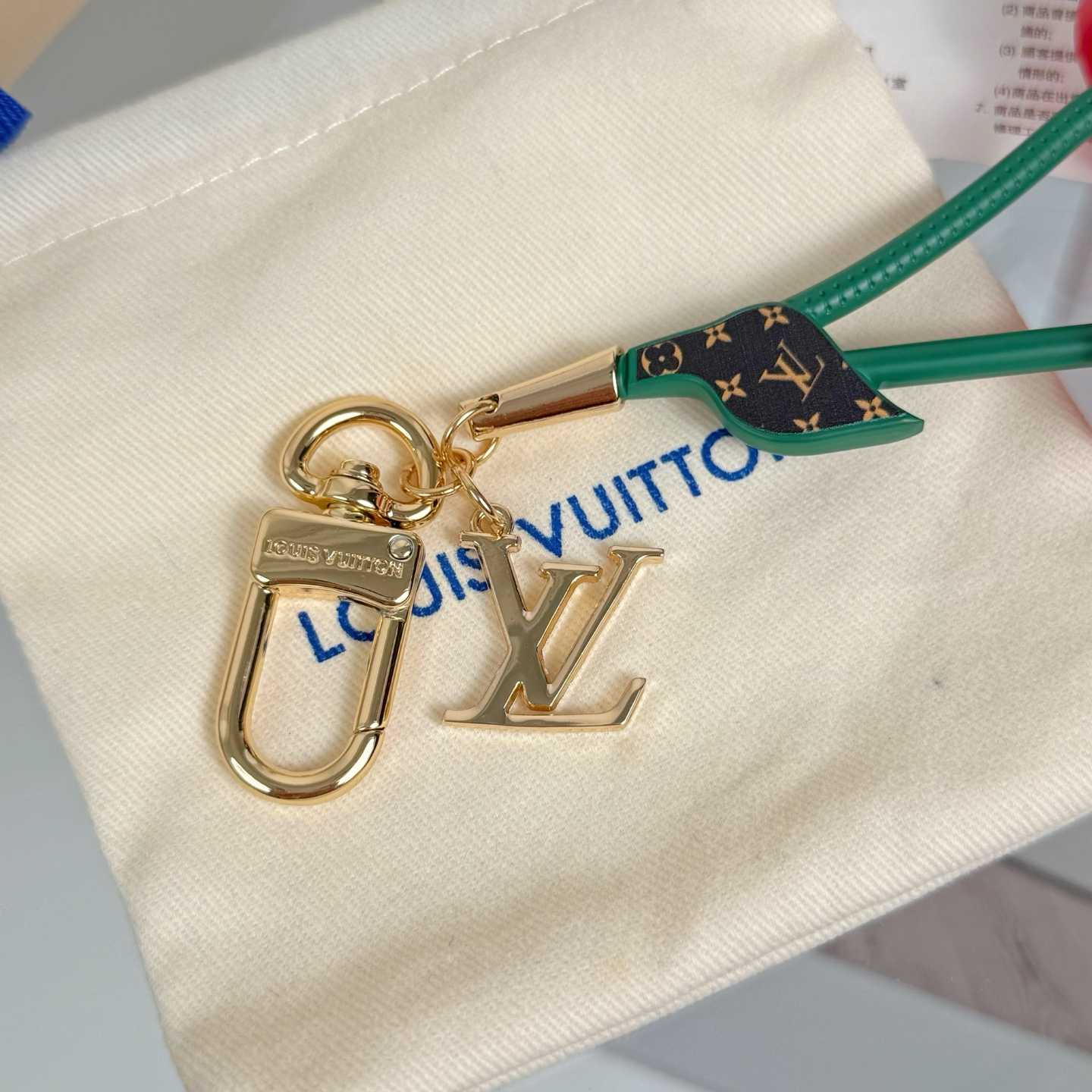 Louis Vuitton LV x TM Cerise Bag Charm   M02476 - DesignerGu