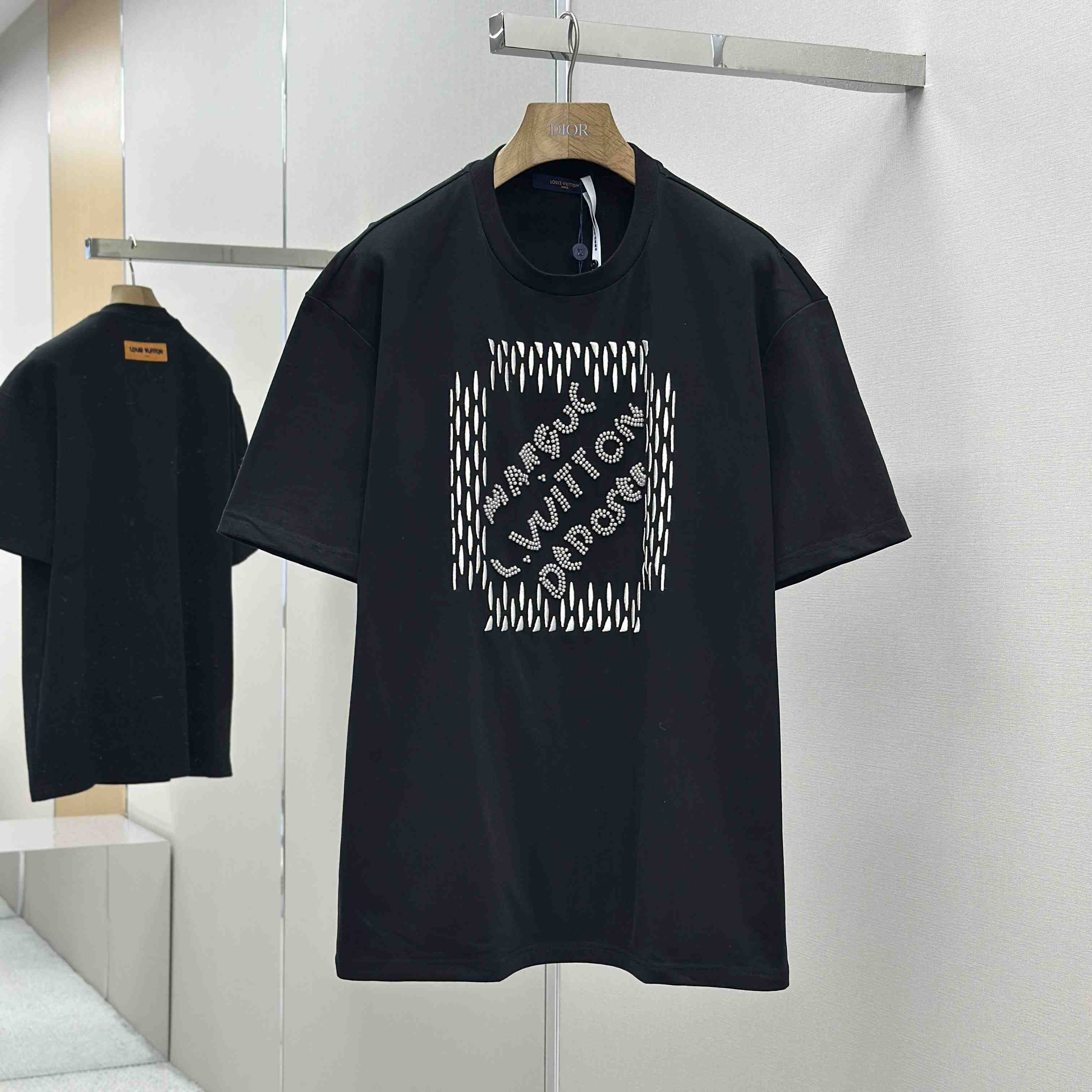 Louis Vuitton Embroidered Signature Cotton T-Shirt   1AFJFK - DesignerGu