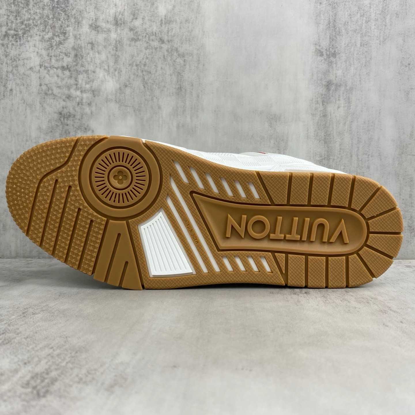 Louis Vuitton LV Trainer Sneaker   1AHTSD - DesignerGu