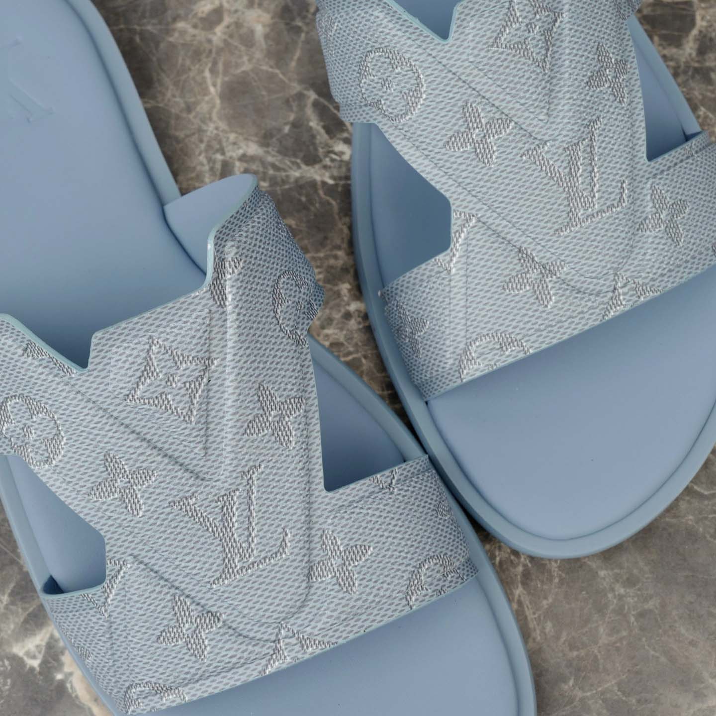 Louis Vuitton LV Oasis Mule   1AHSDM - DesignerGu
