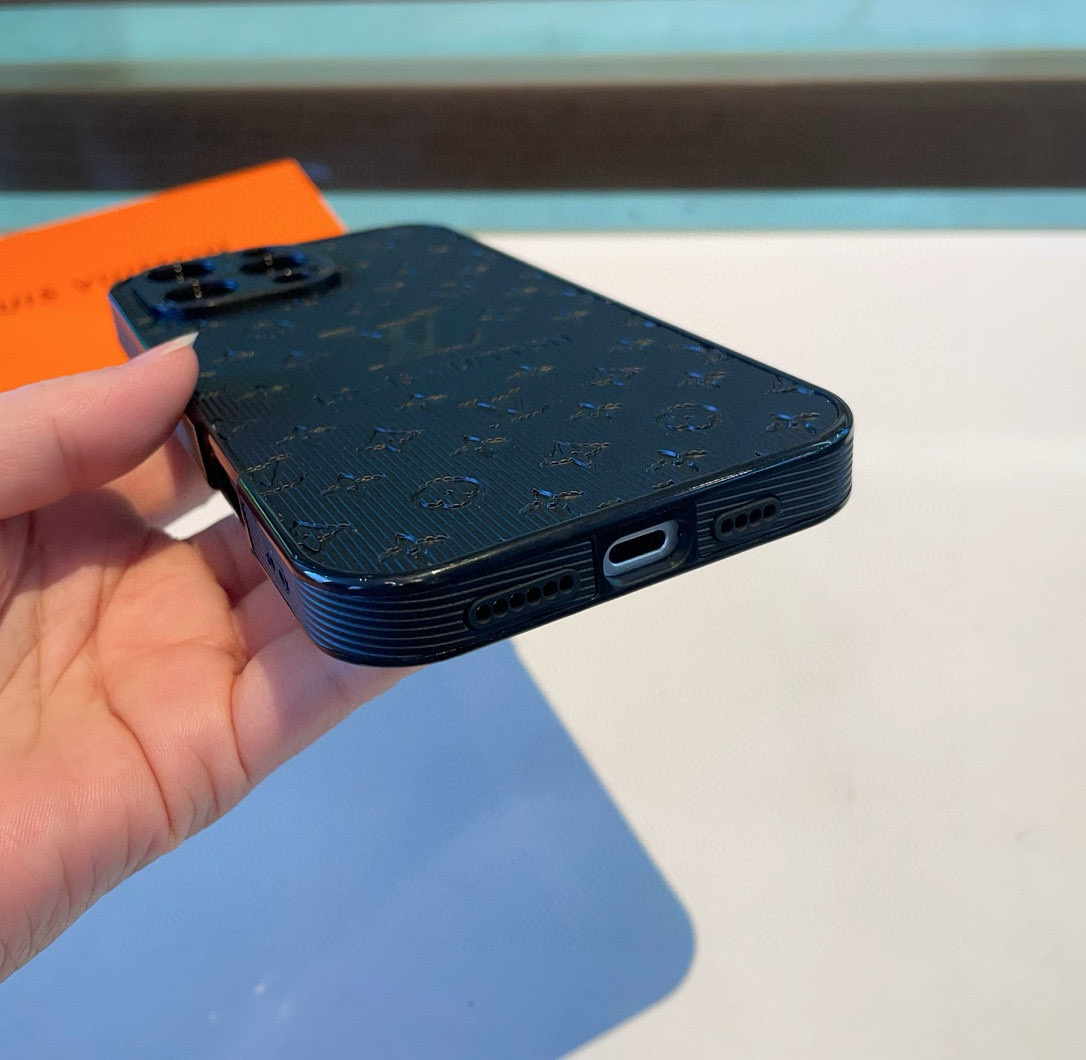 Louis Vuitton Phone Case  - DesignerGu
