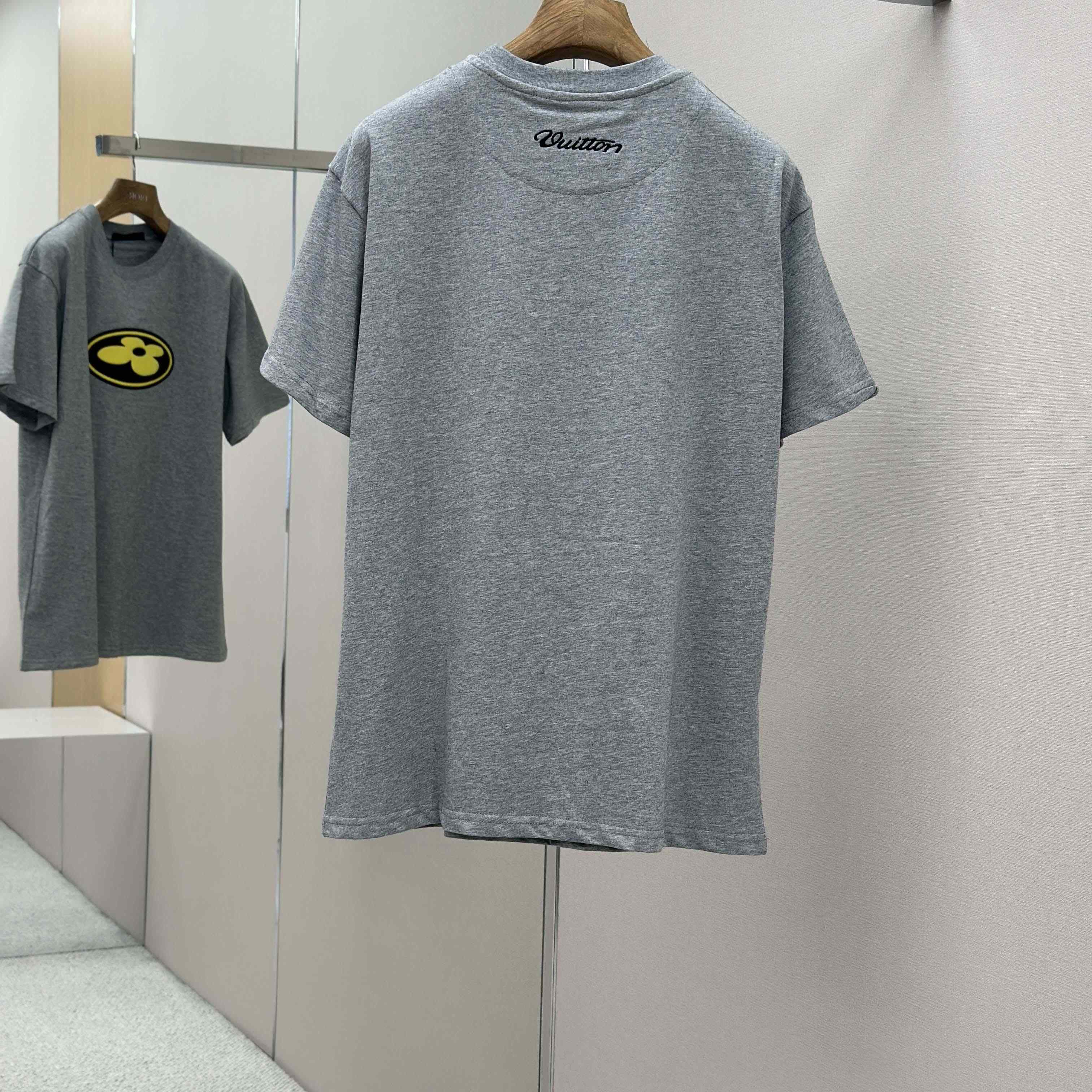 Louis Vuitton Graphic Patch T-Shirt   1AIMMH - DesignerGu