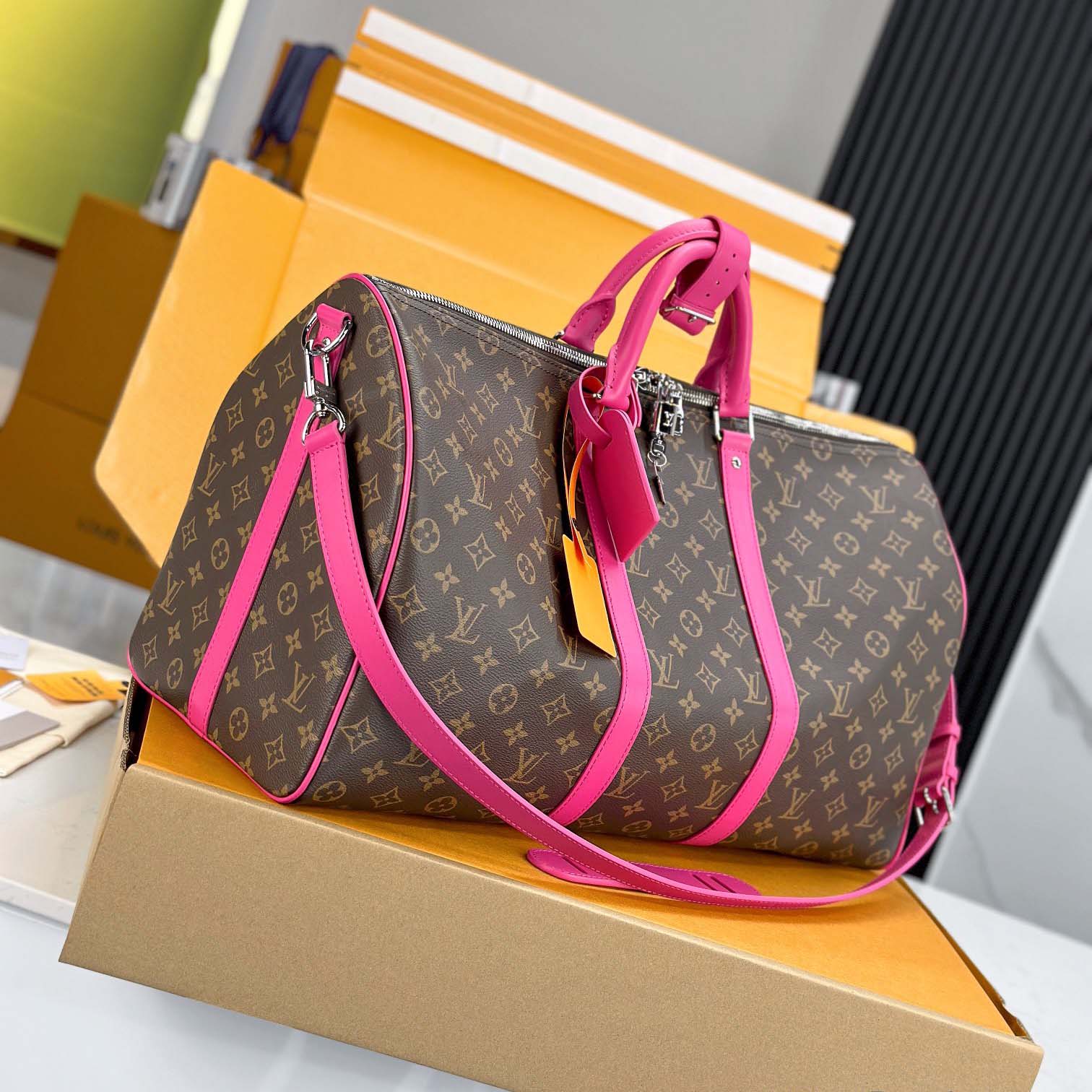 Louis Vuitton Keepall Bandoulière 50  M46773 - DesignerGu