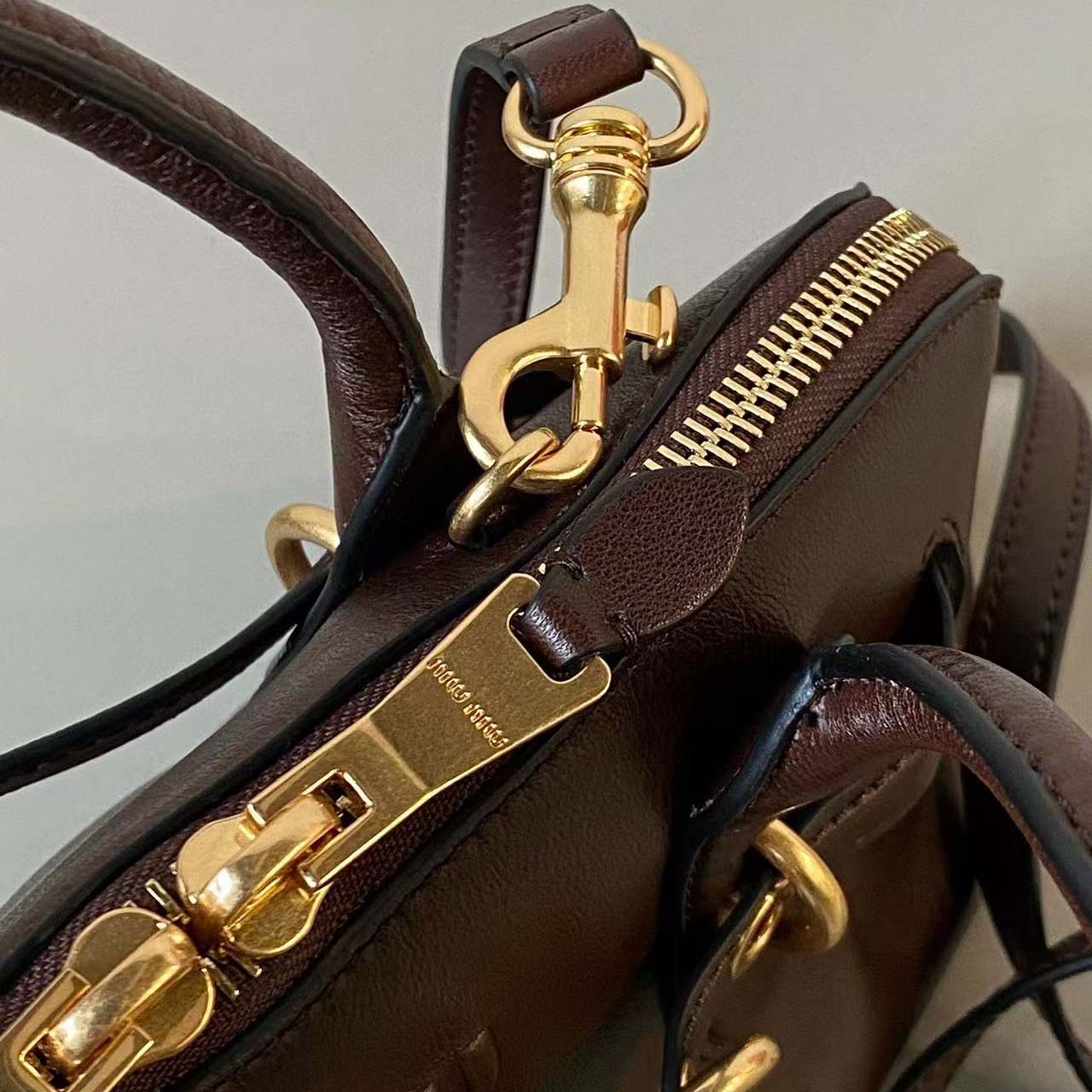 Miu Miu Aventure Leather Tote Bag   33cm - DesignerGu