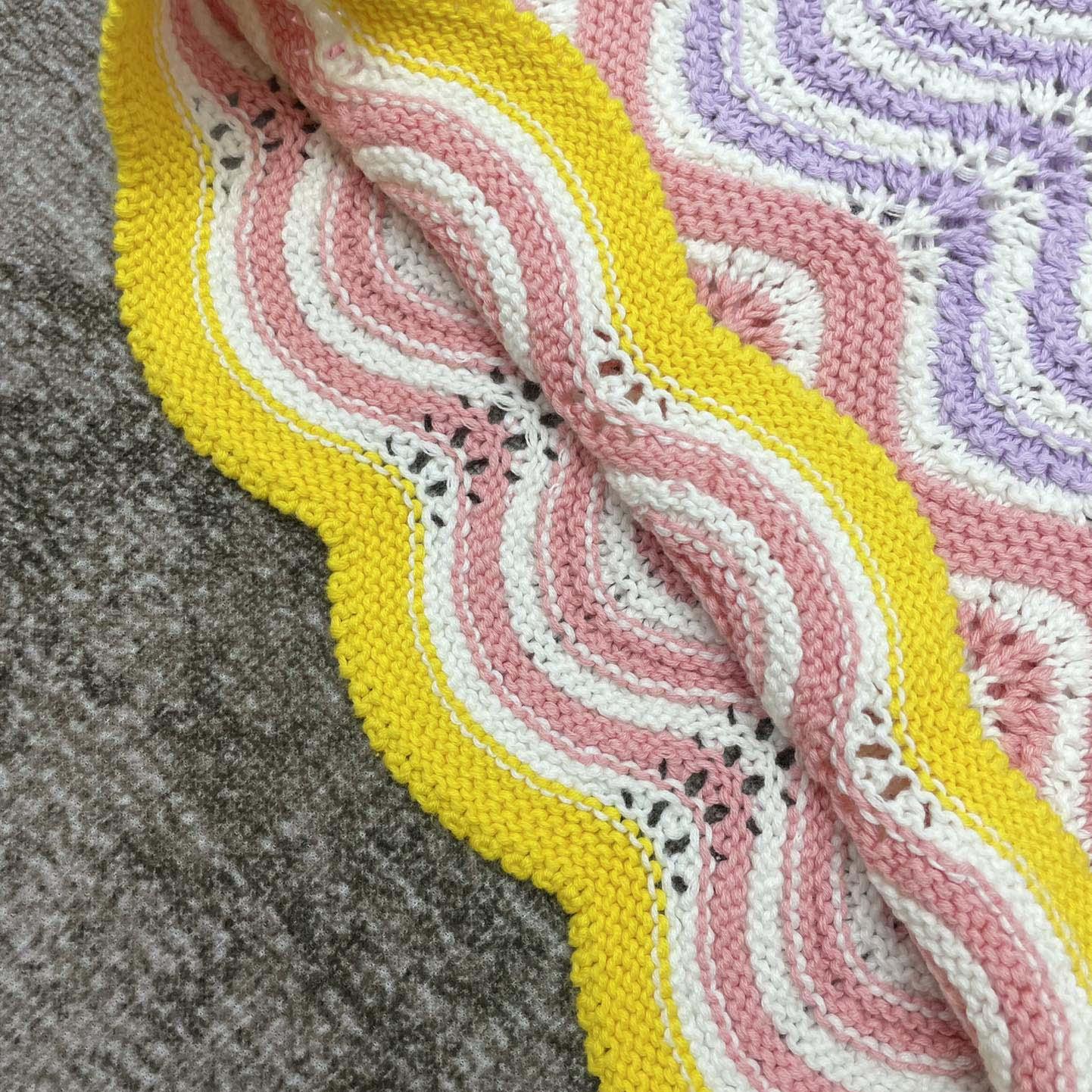 Casablanca Gradient Wave Knit Shorts   D0057 - DesignerGu