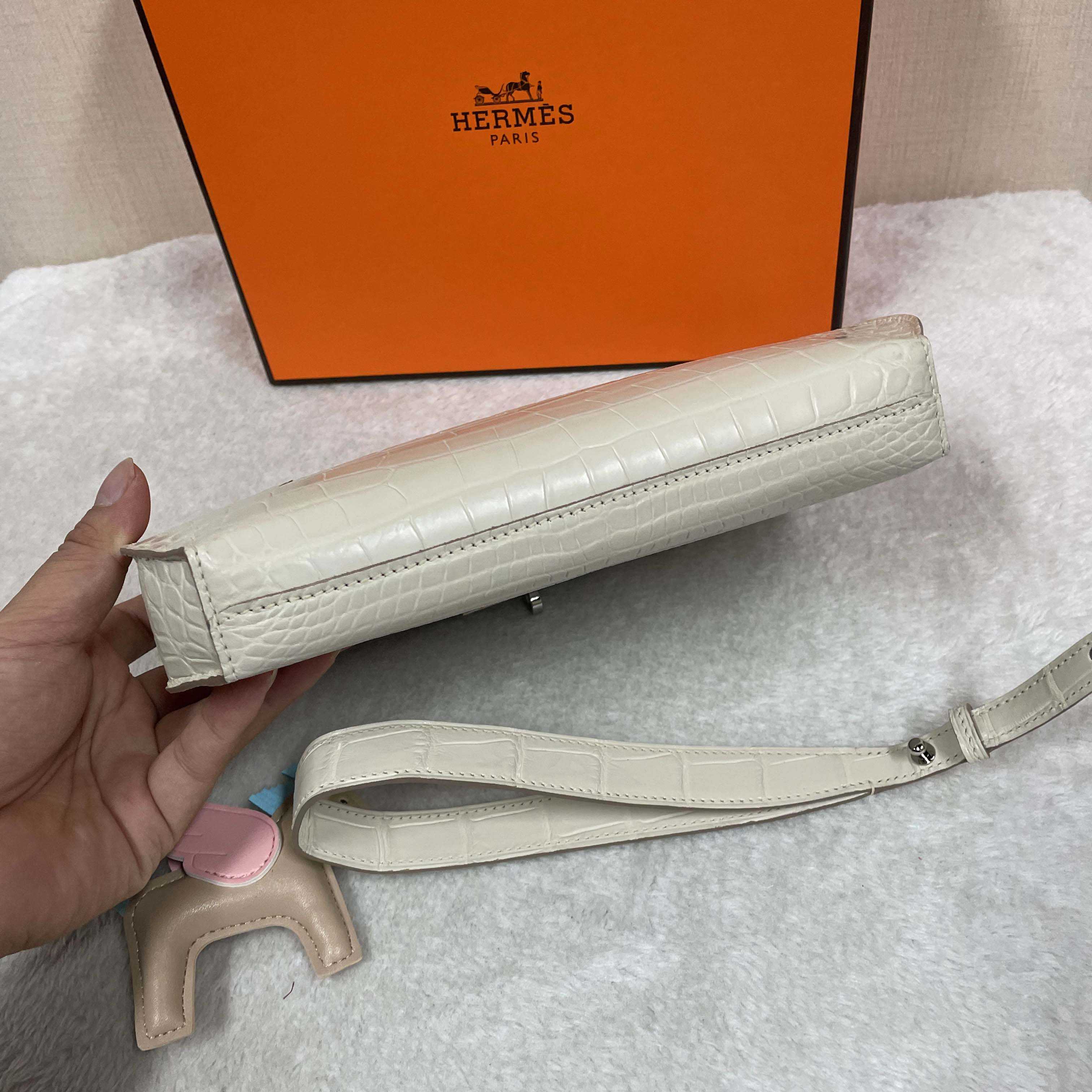 Hermes Kelly Depeche Crocodile Beton 25cm - DesignerGu