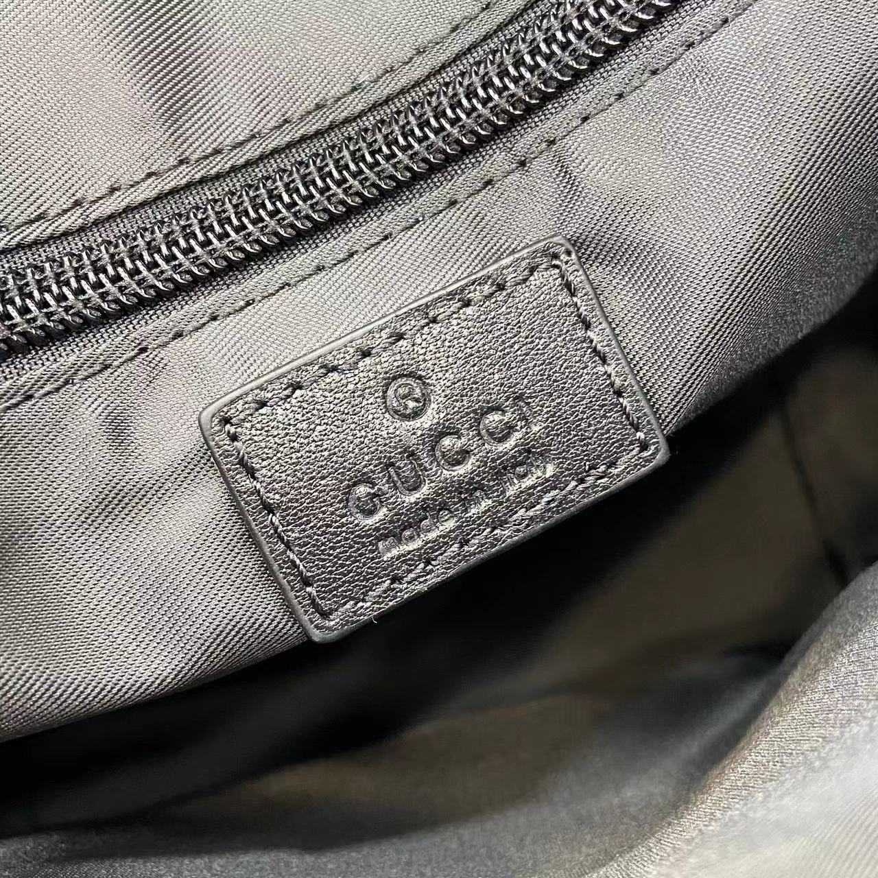 Gucci Nexus Small Crossbody Bag - DesignerGu