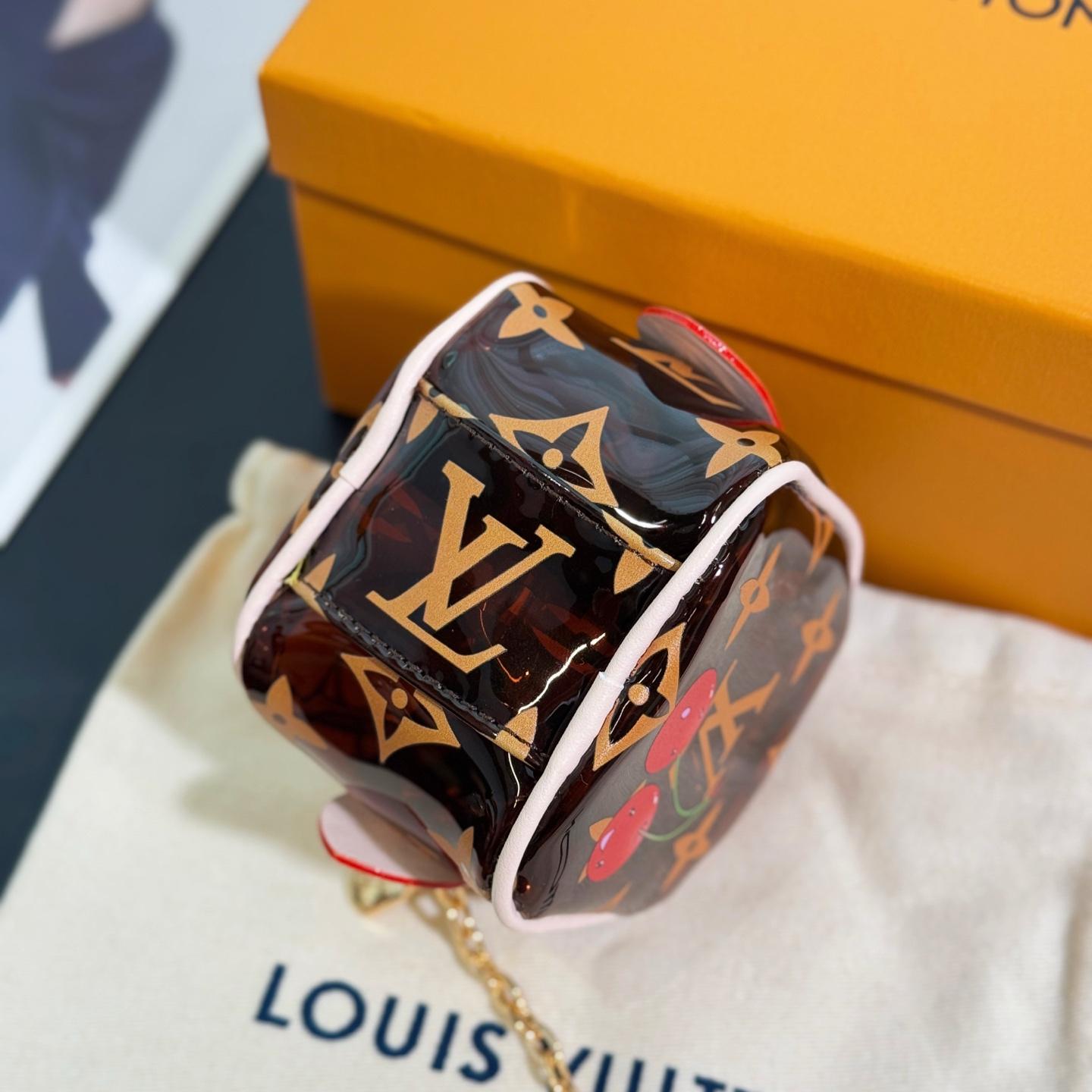 Louis Vuitton LV x TM Cube Coin Purse   M14943 - DesignerGu