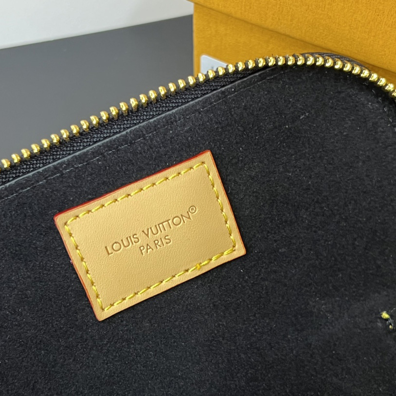 Louis Vuitton Sunglasses Pouch - DesignerGu